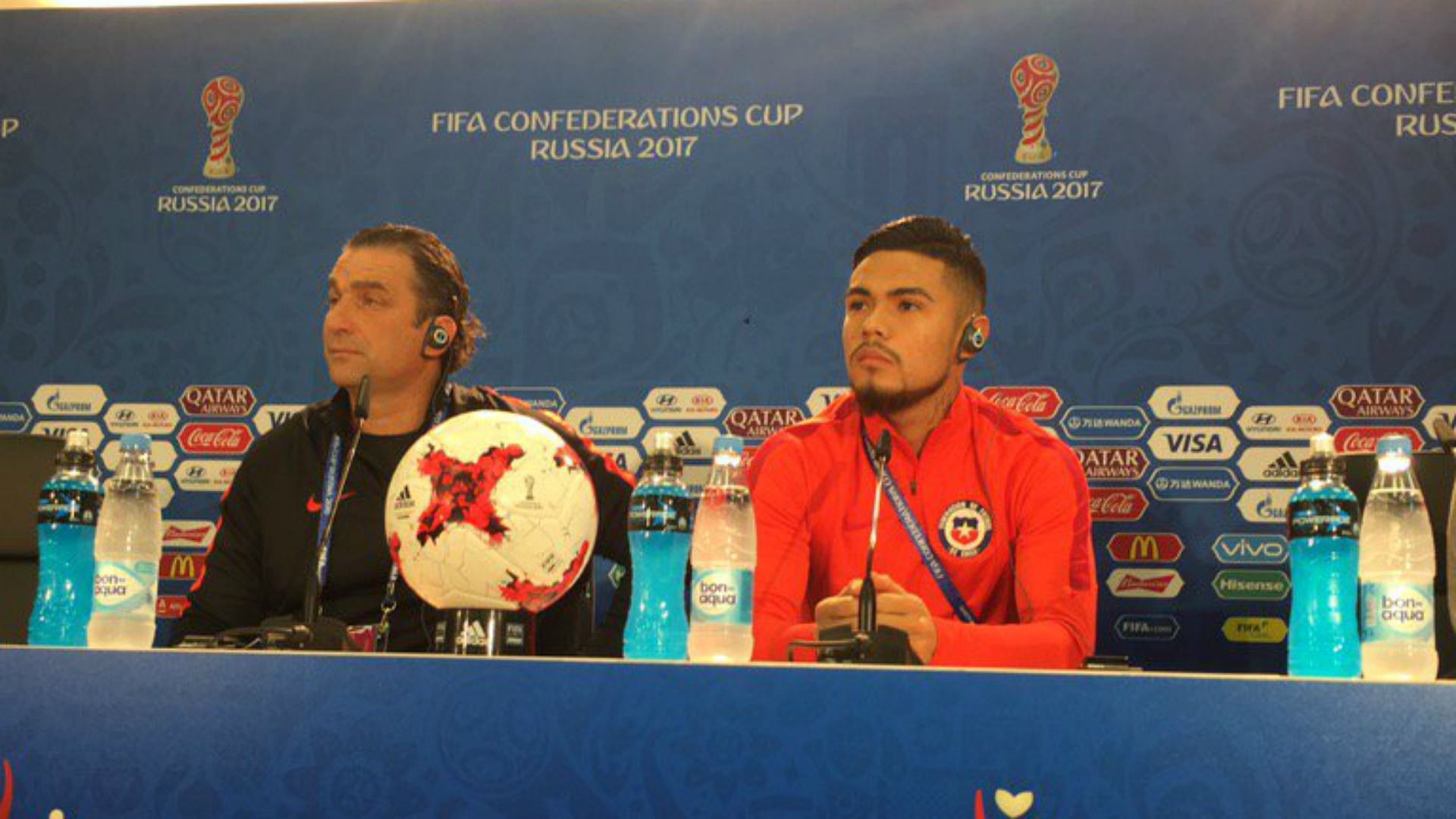 Paulo Díaz Juan Antonio Pizzi Chile press 170617