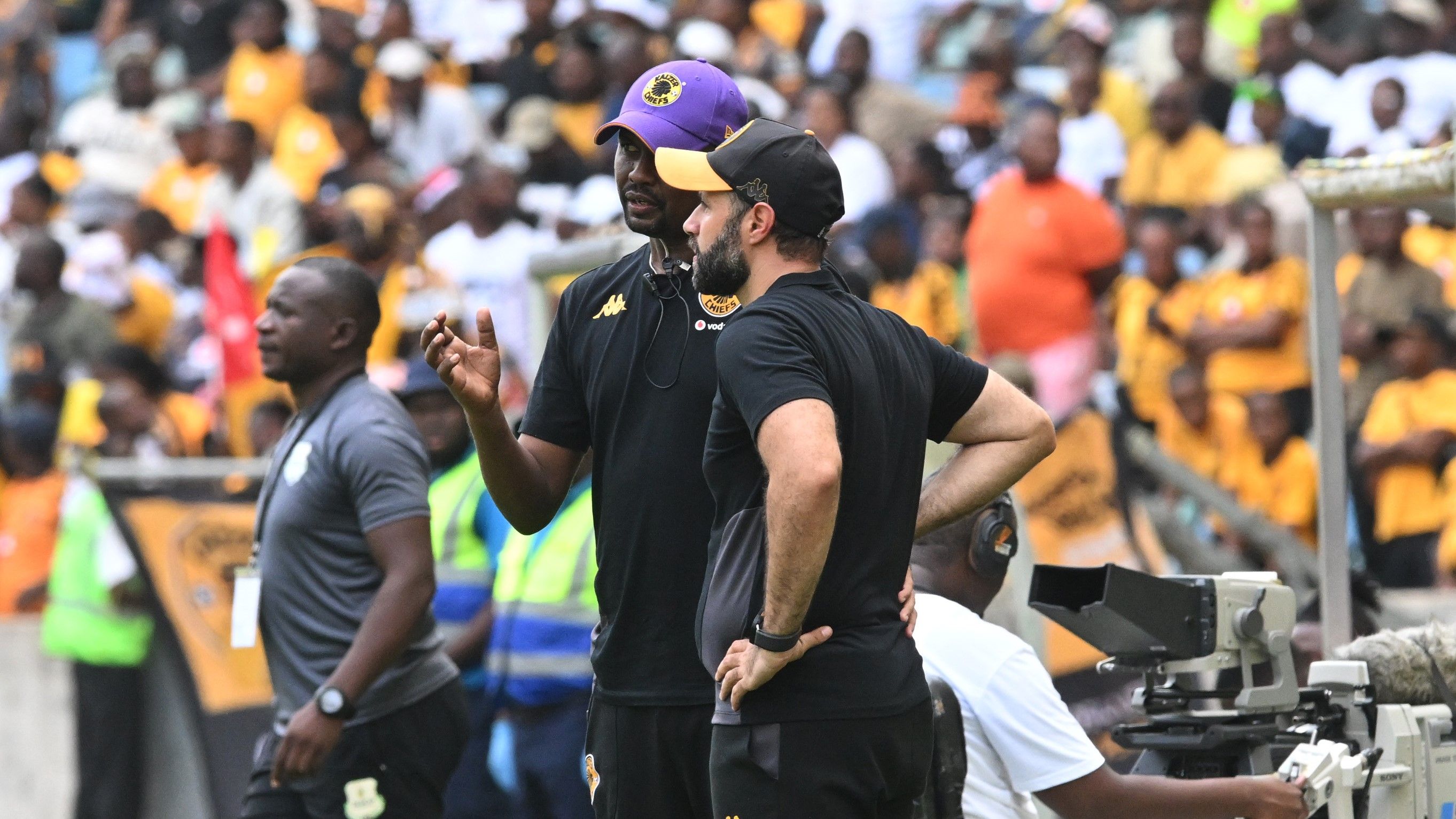 Cedric Kaze, Khalil Ben Youssef, Kaizer Chiefs, February 2026