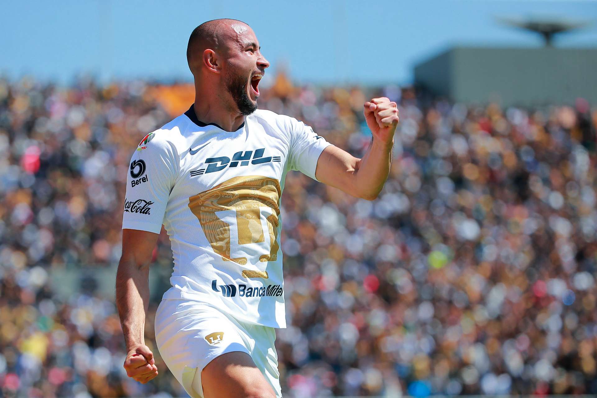 Pumas América Carlos González