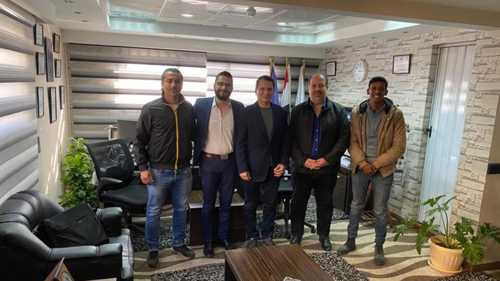 عز الدين بهادر