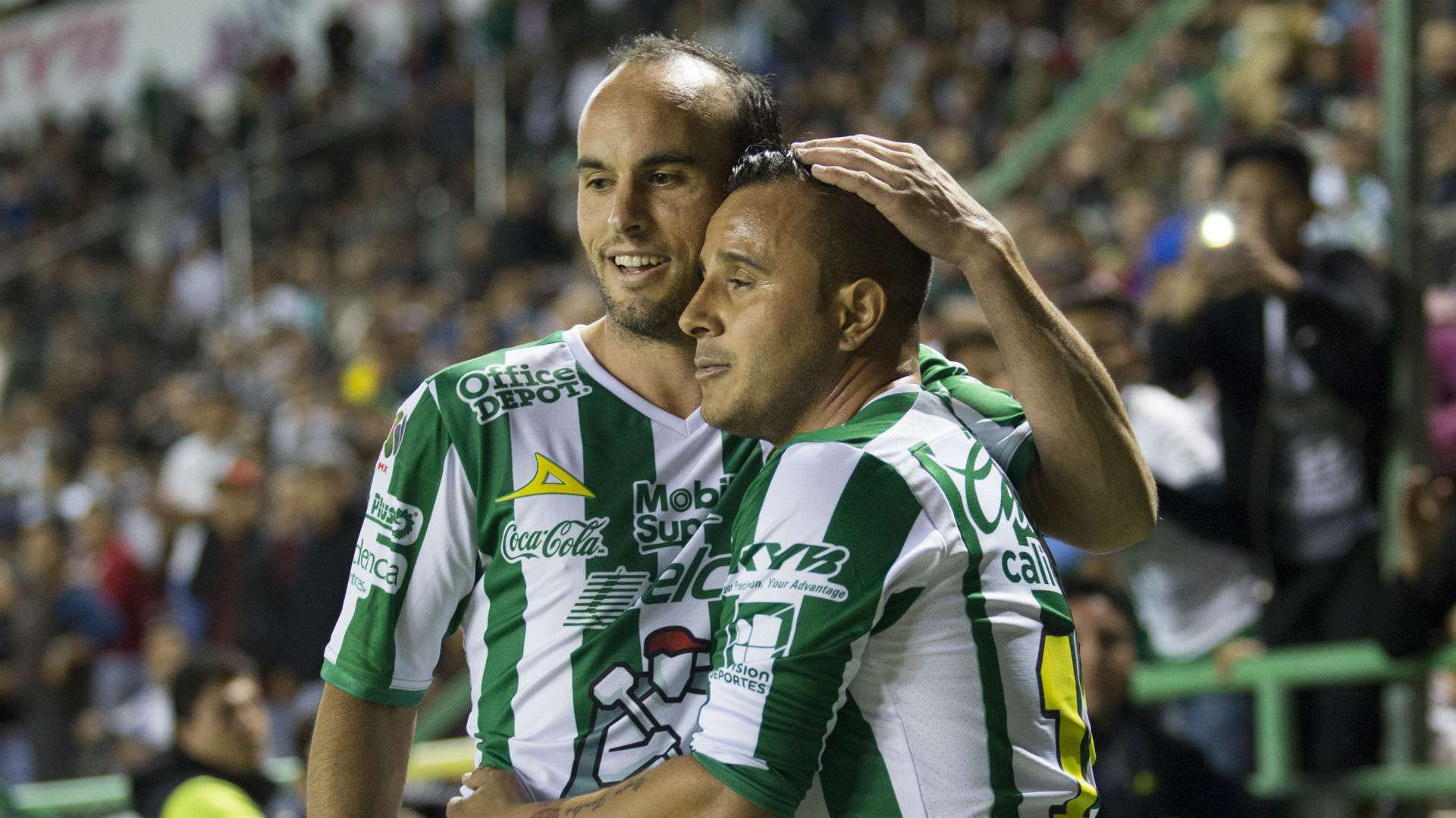 Landon Donovan Luis Montes Leon Liga MX