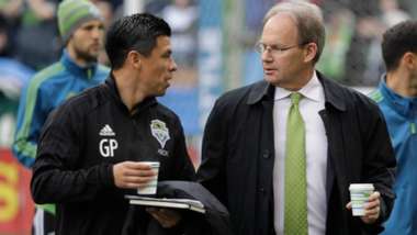 Gonzalo Pineda Brian Schmetzer Seattle Sounders
