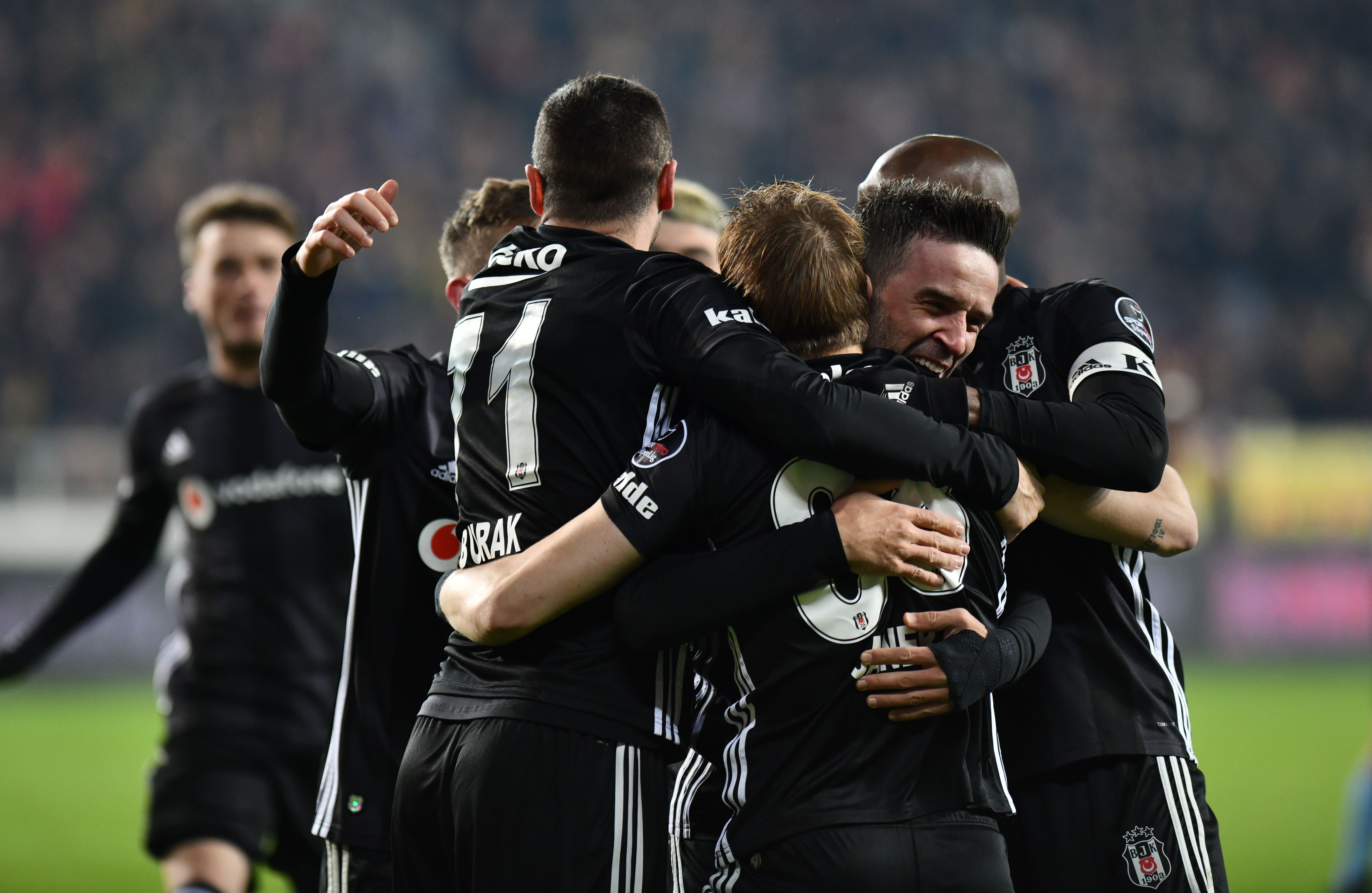 Yeni Malatyaspor Besiktas Goal Celebration Turkish Super League 02/15/19