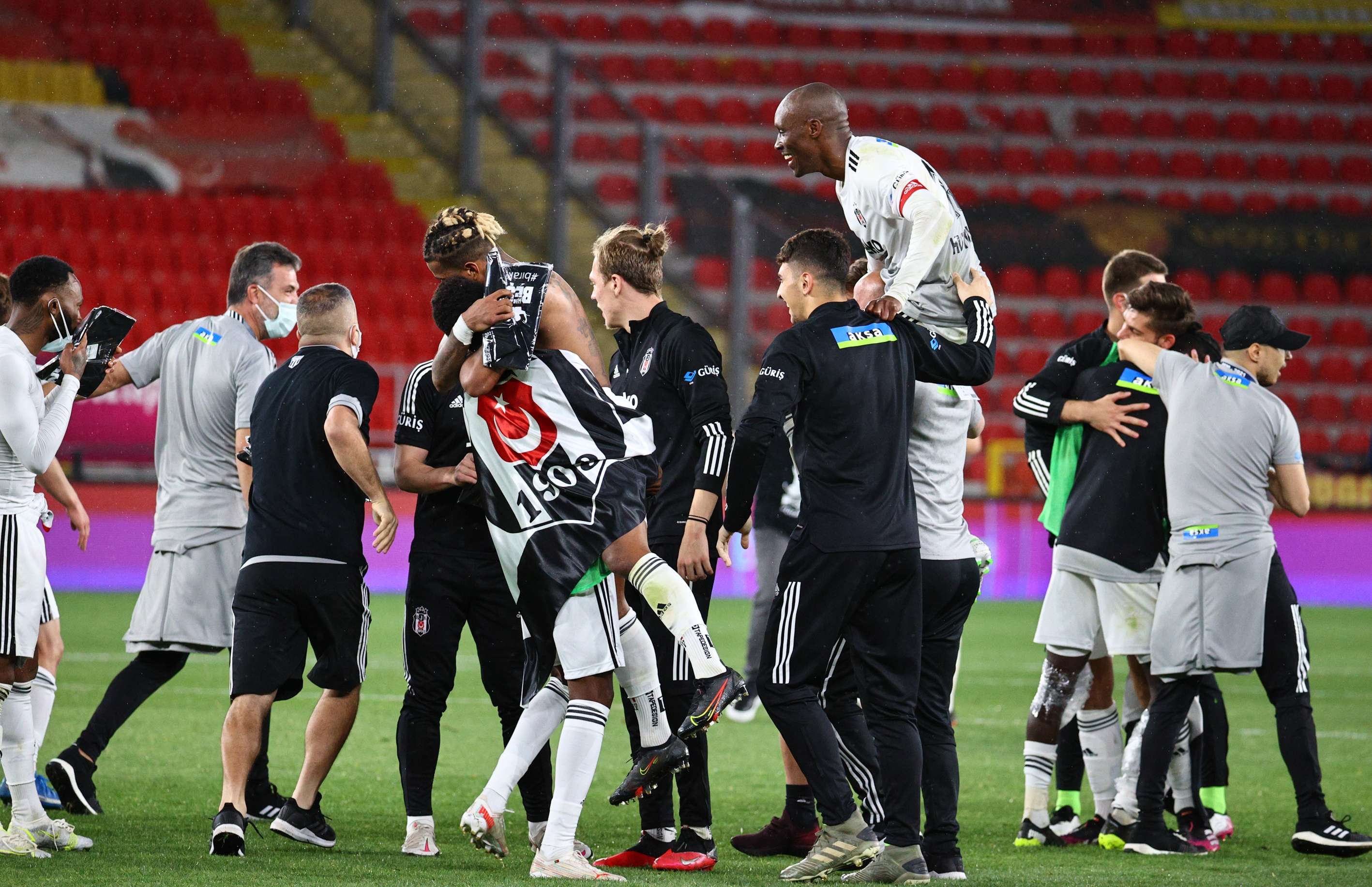 Goztepe vs Besiktas. 05.16.2021