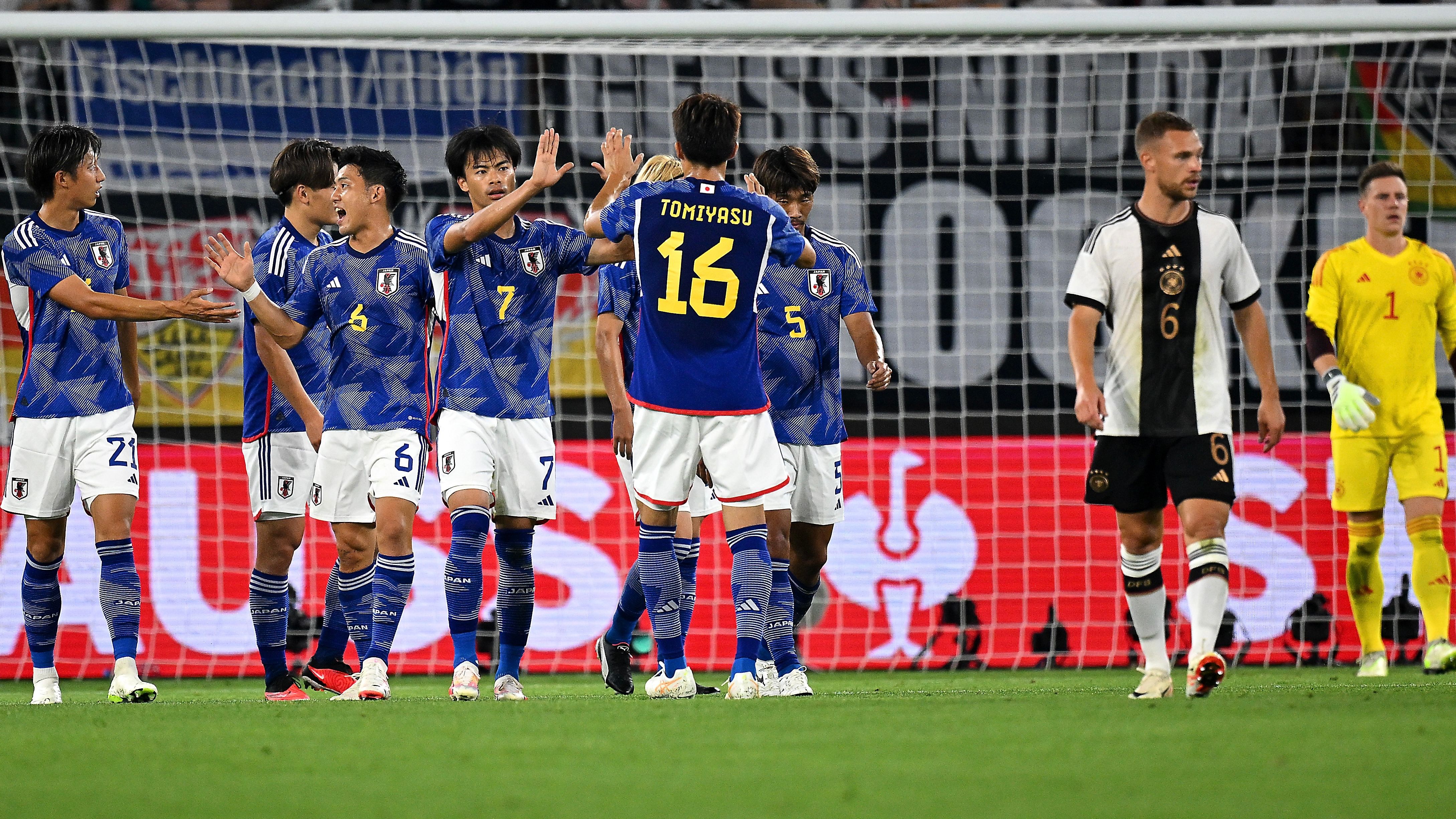 Amazon.co.jp: ローター・マテウス 直筆 サイン 入り Panini社