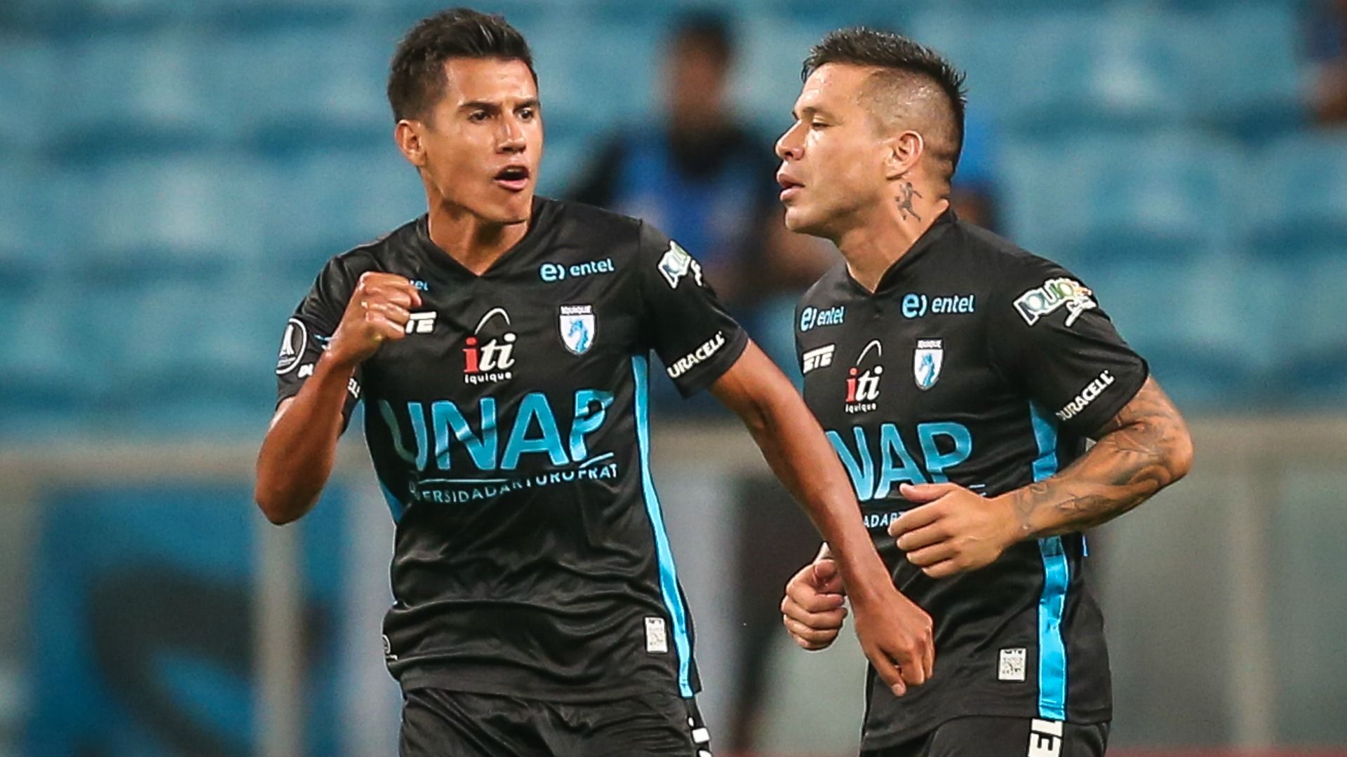 Rafael Caroca Álvaro Ramos Gremio Iquique 110417