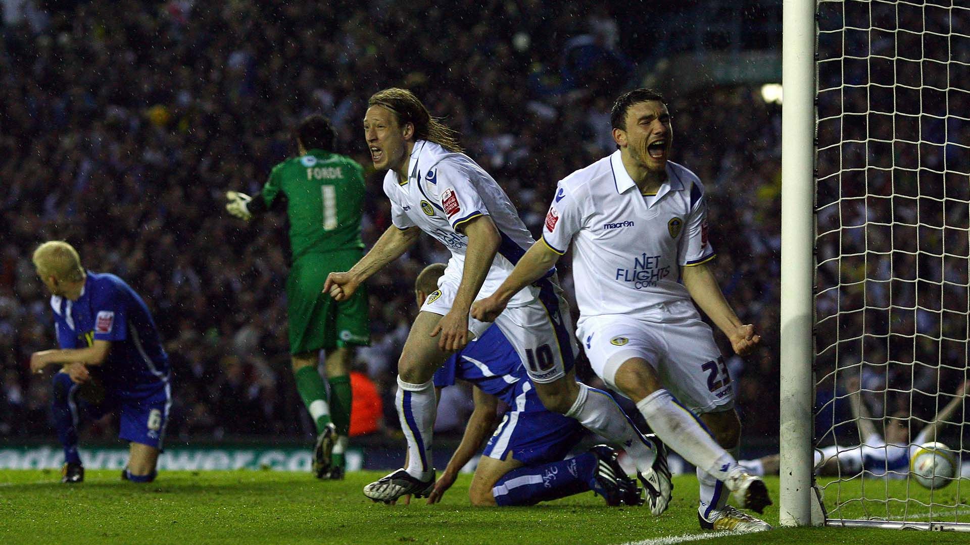 Luciano Becchio - Robert Snodgrass | Leeds United | 2009