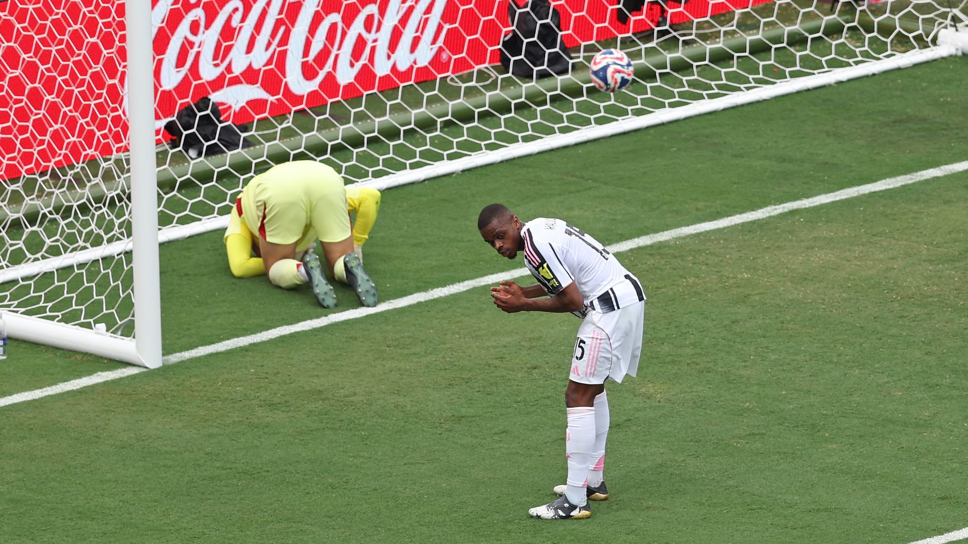 Kalulu Juventus Manchester City