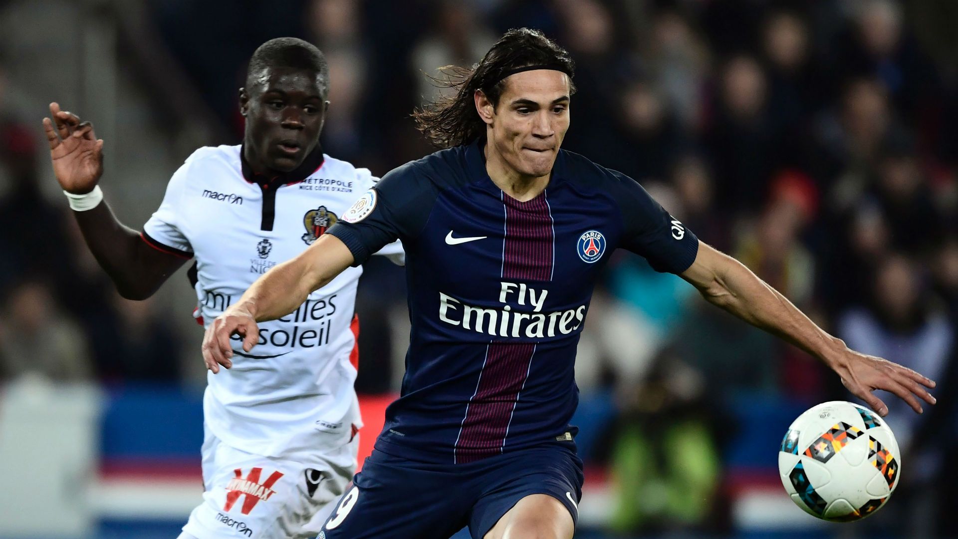 PSG Nice Sarr Cavani