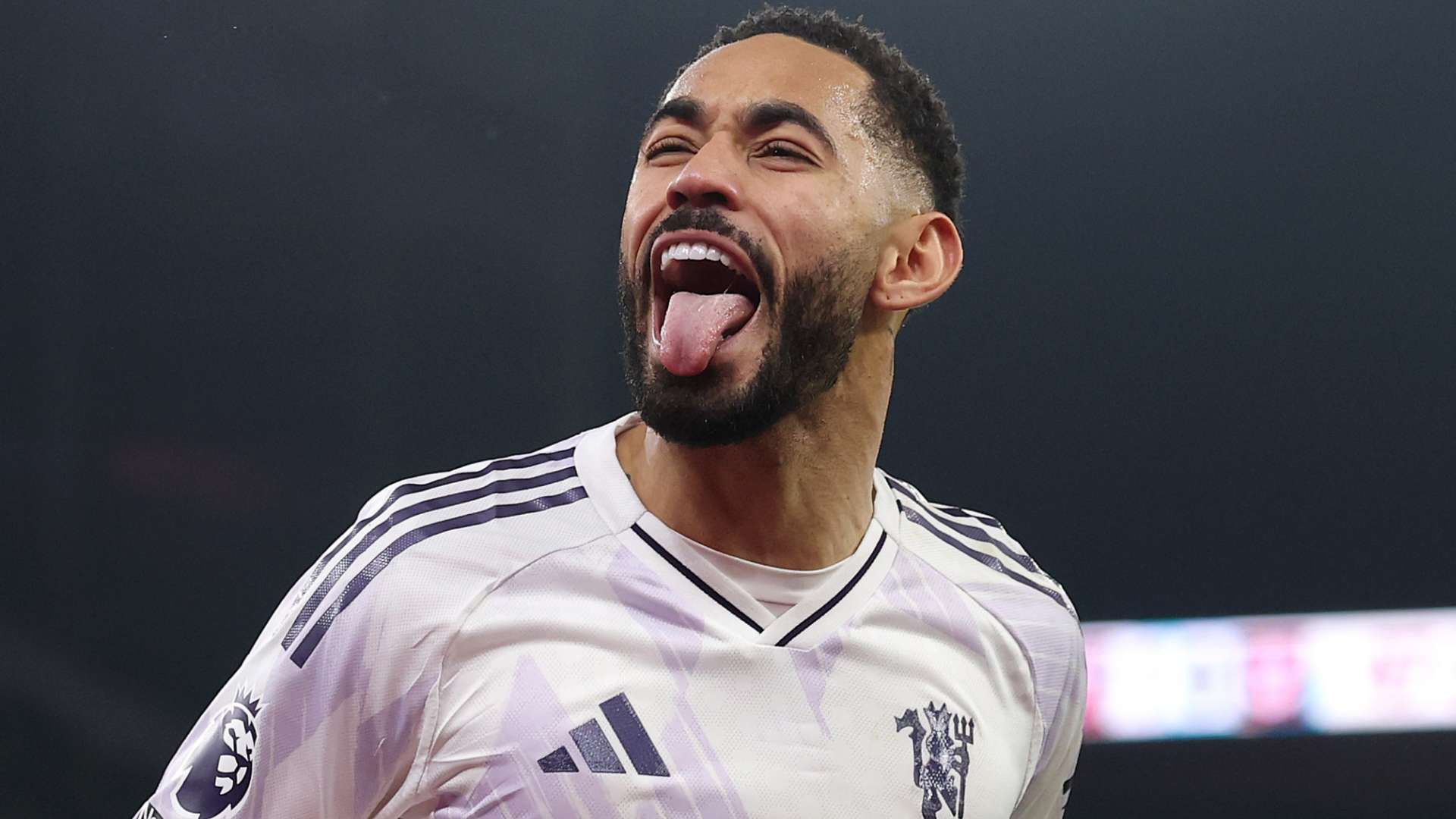 Matheus Cunha Manchester United Aston Villa 2025