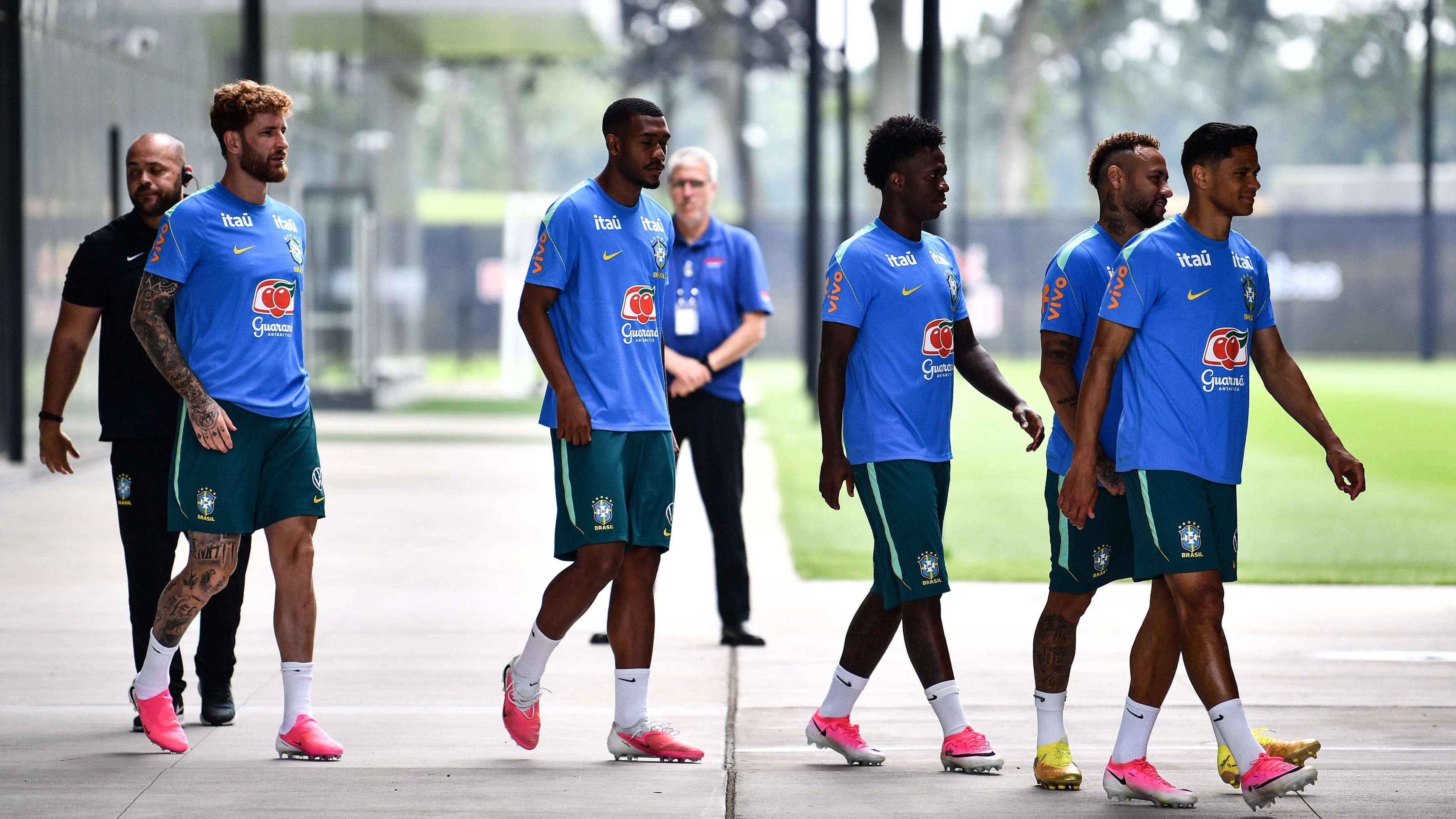 Leo Pereira, Rayan, Vini Jr, Neymar and Douglas Santos enter training at their New Jersey base the Columbia Park Training Facility in Morristown, NJ, United States. (Photo by Rebekah Wynkoop SPP) Copyright: xRebekahxWynkoop SPPx Sportspressphoto_SPR177442