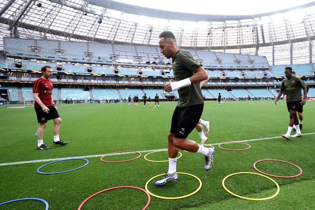 Aubameyang hand injury Europa League 2019