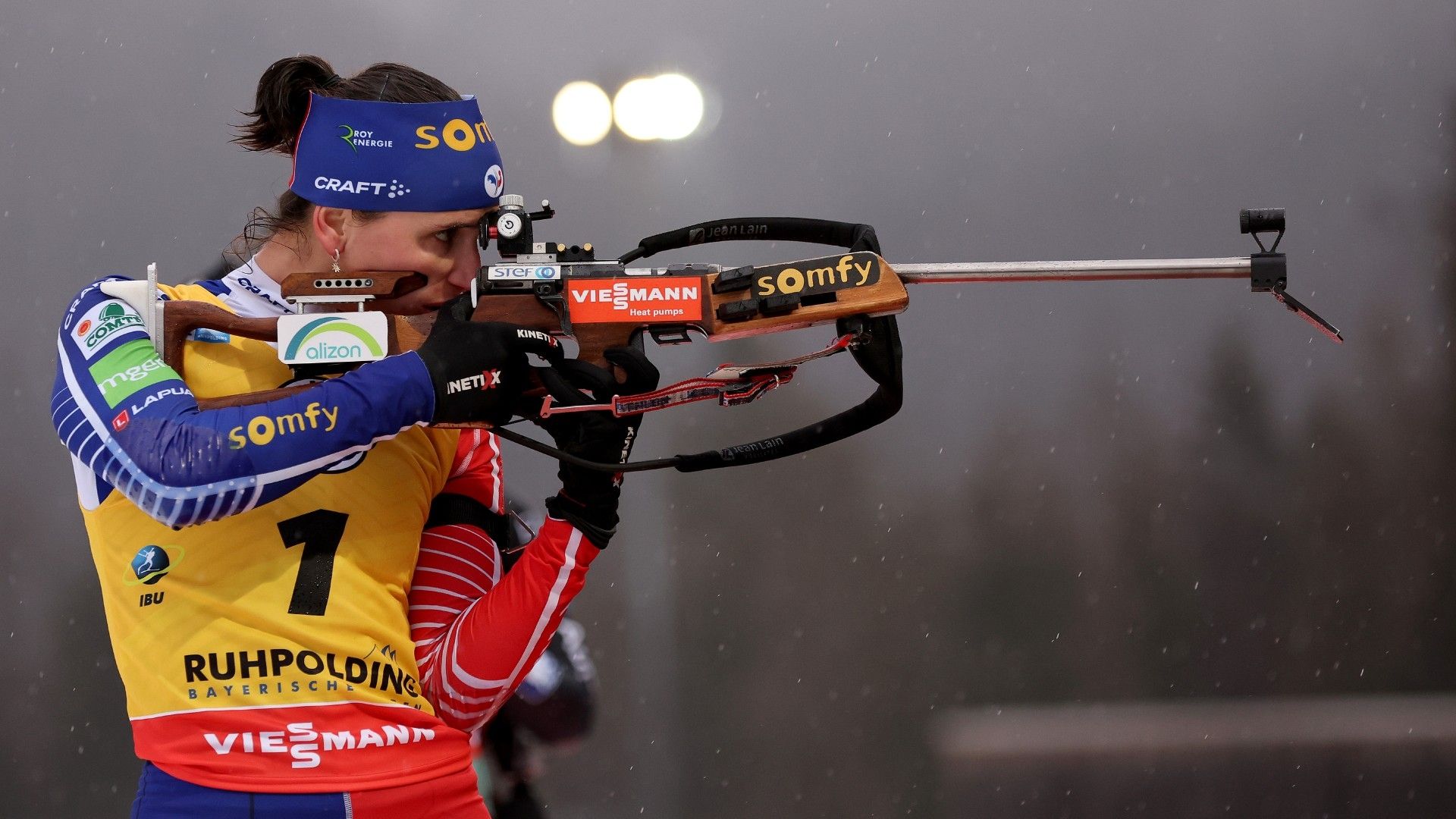 Julia Simon of France