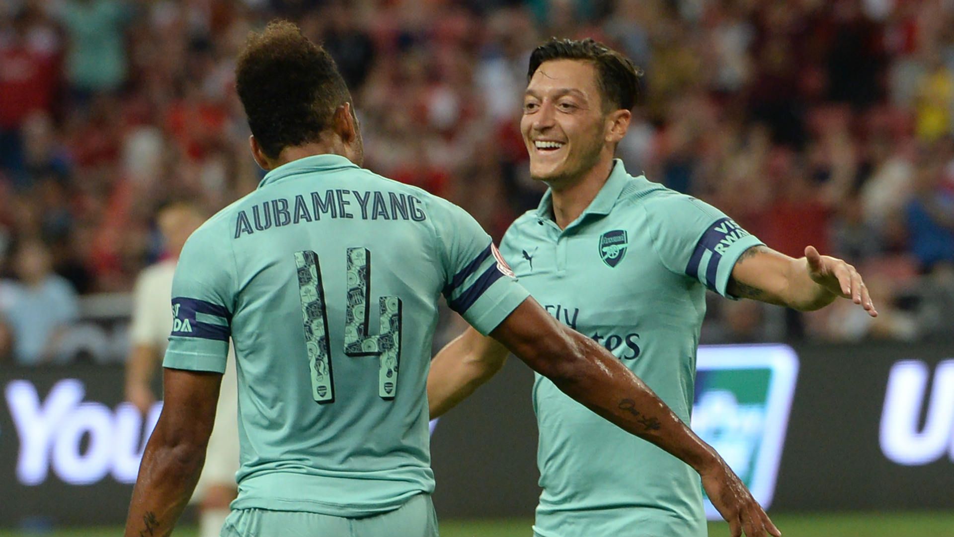 2018-07-28-ozil-arsenal