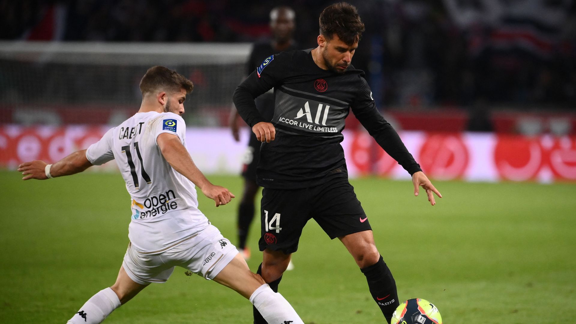 PSG Angers Juan Bernat