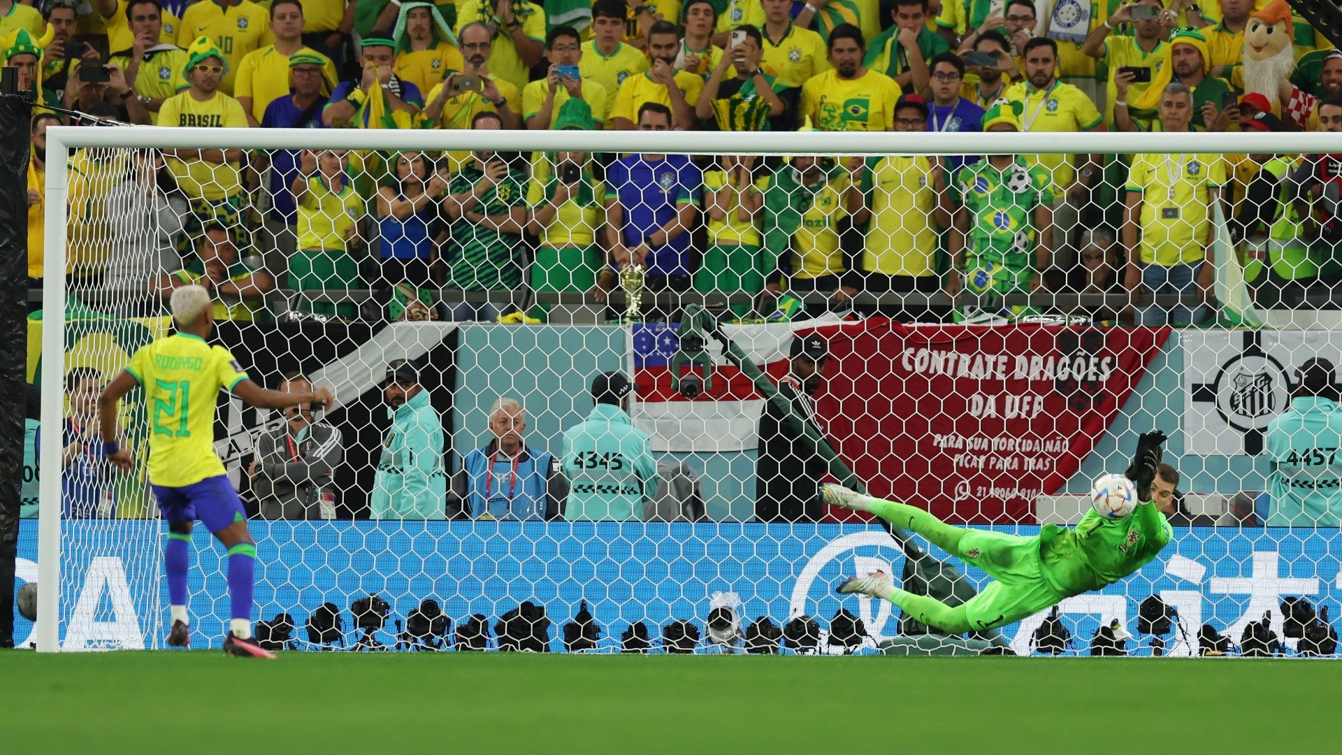 Livakovic Rodrygo 2022