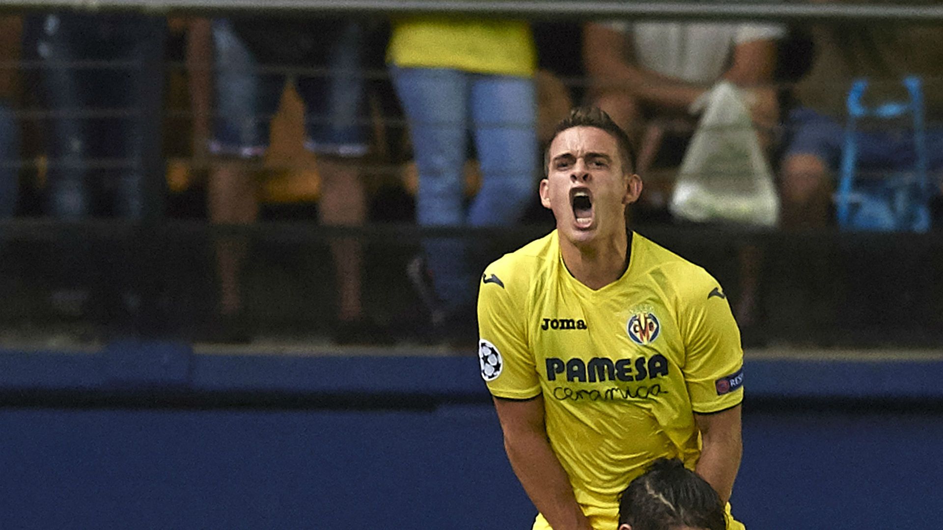 Rafael Santos Borré Villarreal Champions League