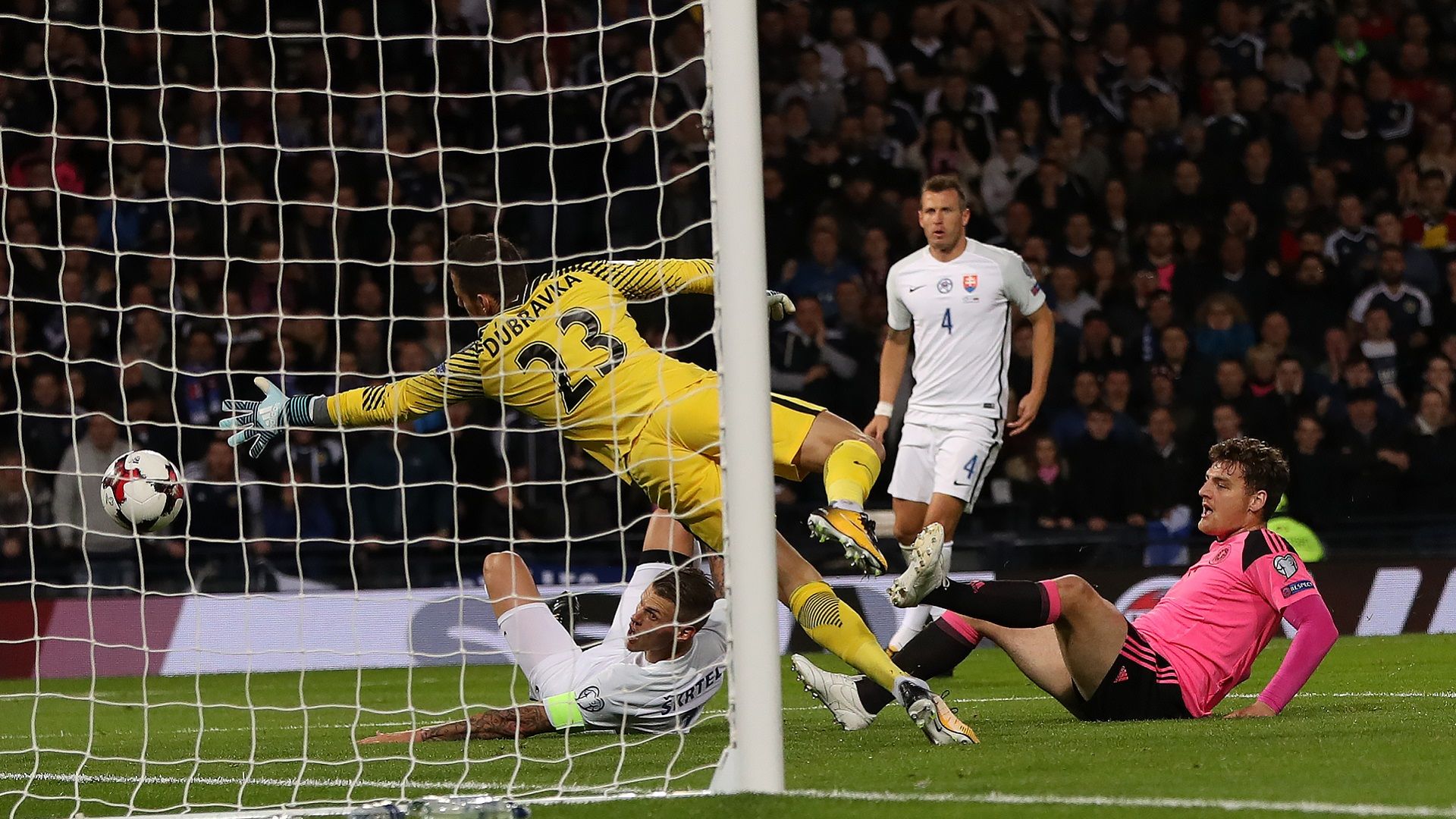 2017-10-06 Scotland Slovakia Skrtel