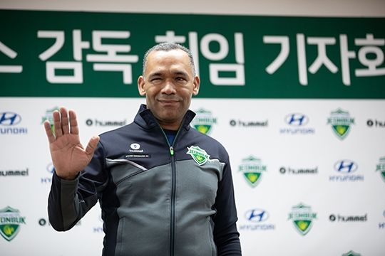 Jose Morais 모라이스 감독