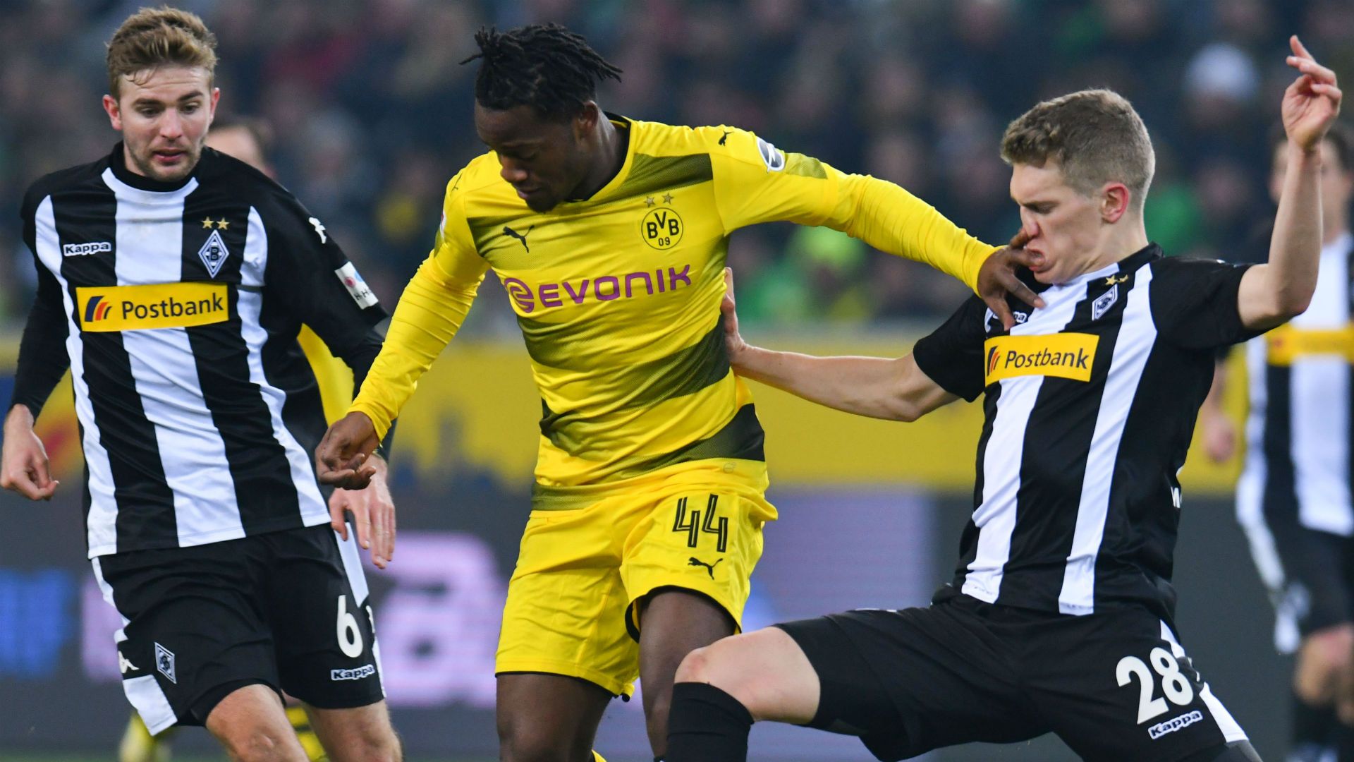 Michy Batshuayi Borussia Dortmund Mattias Ginter Christoph Kramer Borussia Monchengladbach