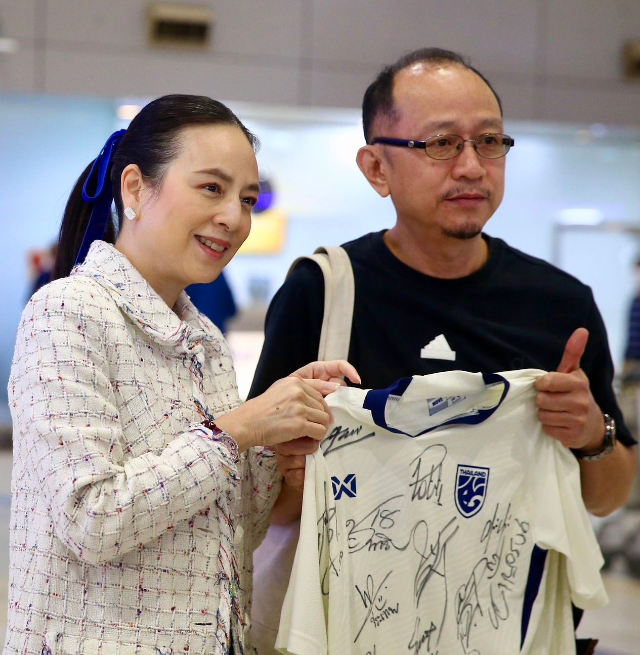 นวลพรรณ ล่ำซำ