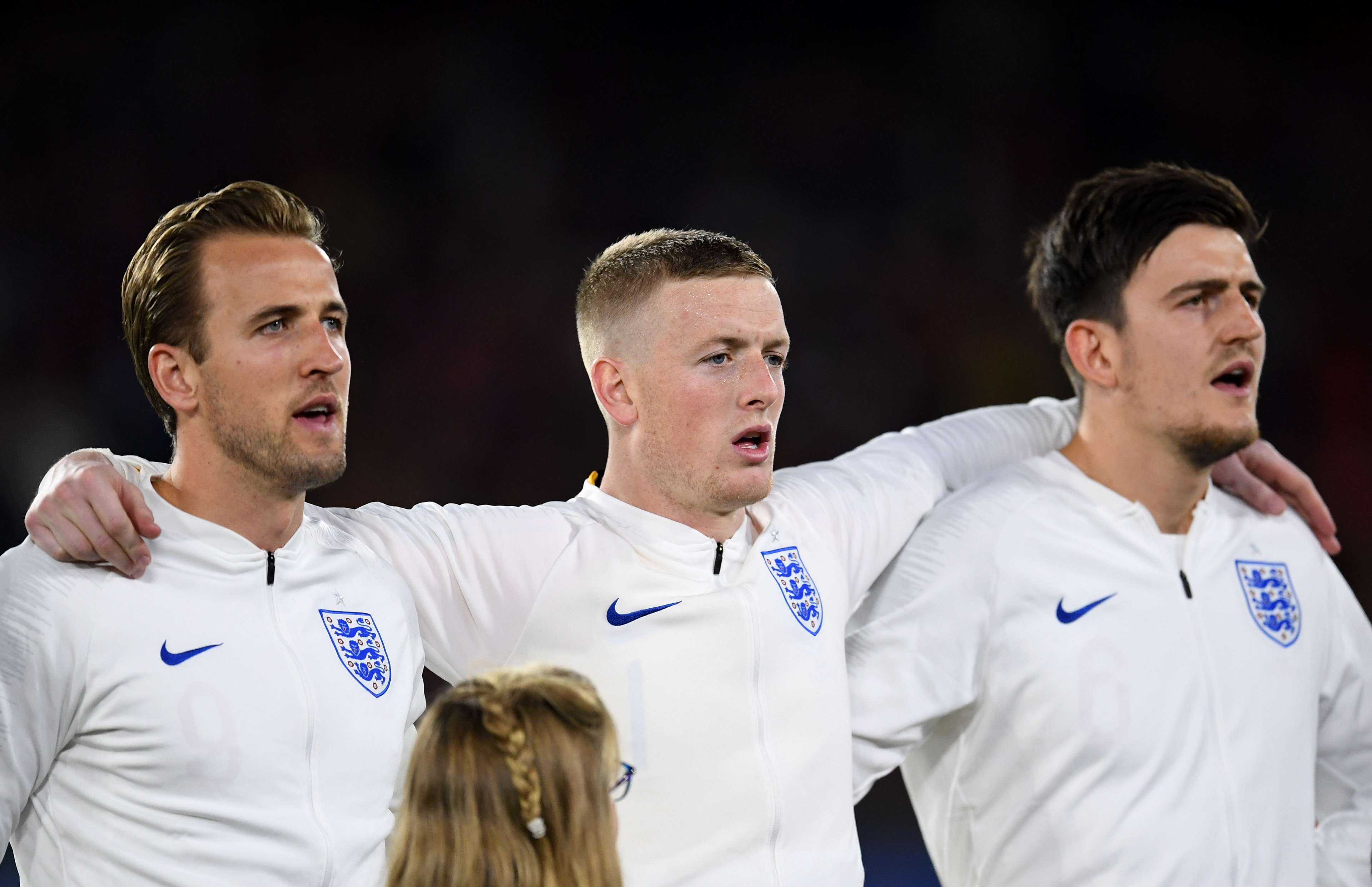 England players sing national anthem