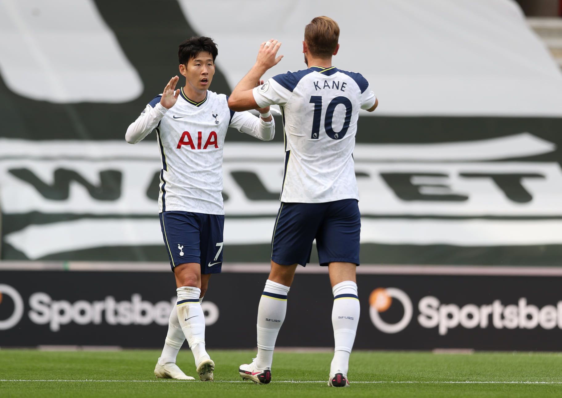 손흥민 케인 토트넘