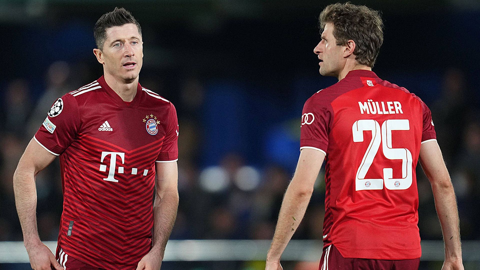 GER ONLY Robert Lewandowski Thomas Müller FC Bayern 0422