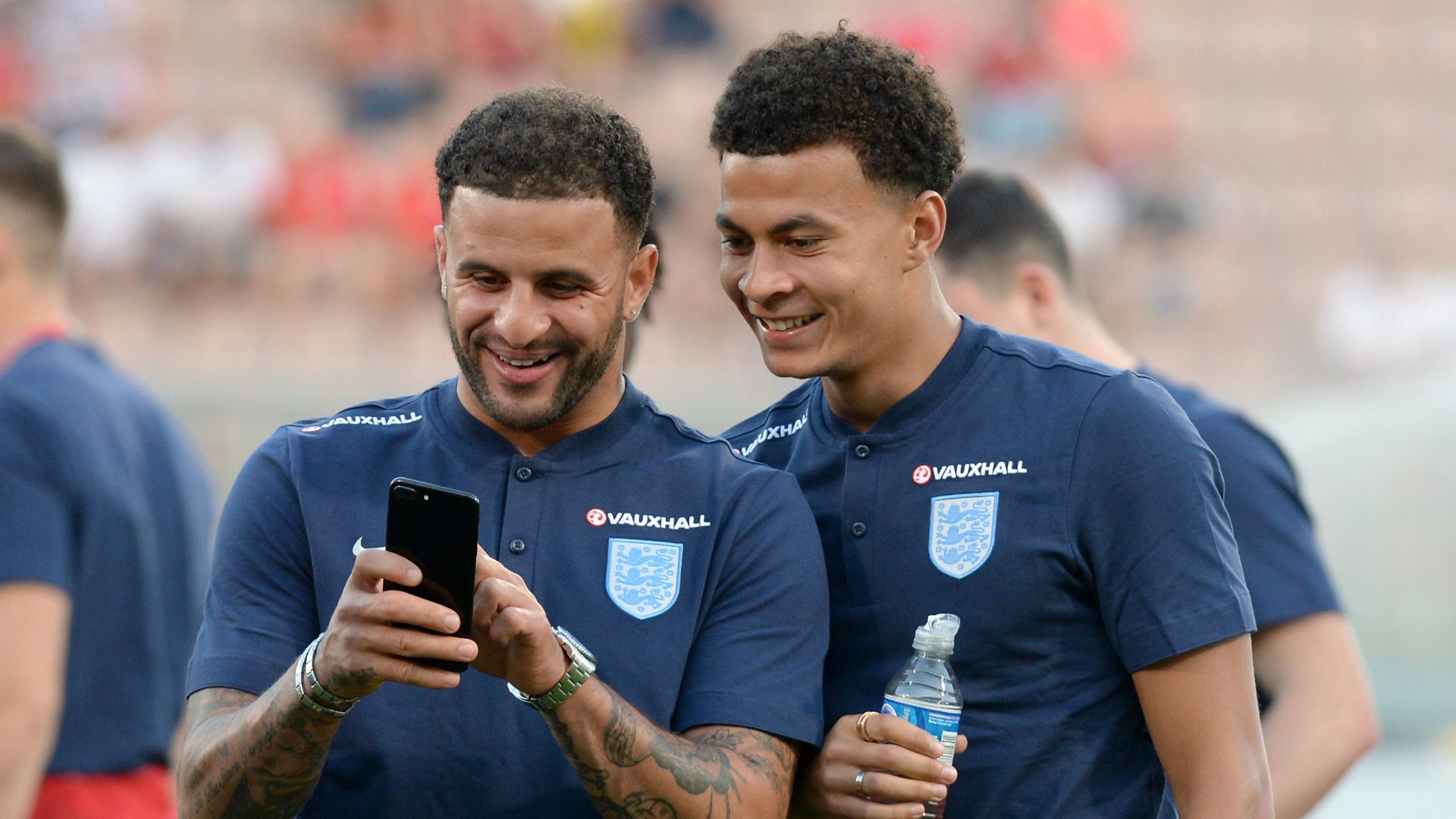 Kyle Walker Dele Alli England 2017