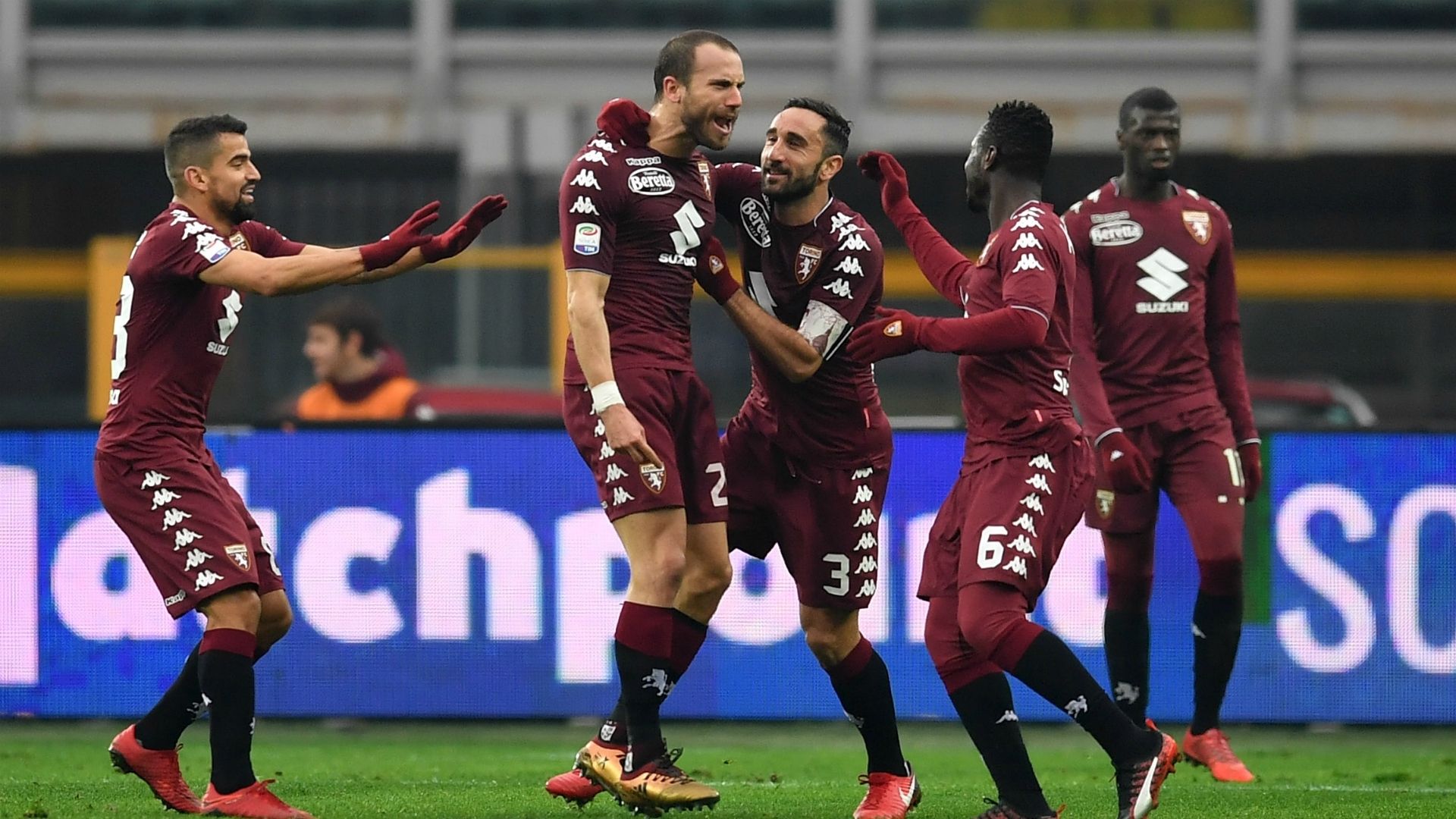 Lorenzo De Silvestri goal celebrating Torino Bologna Serie A 01062018