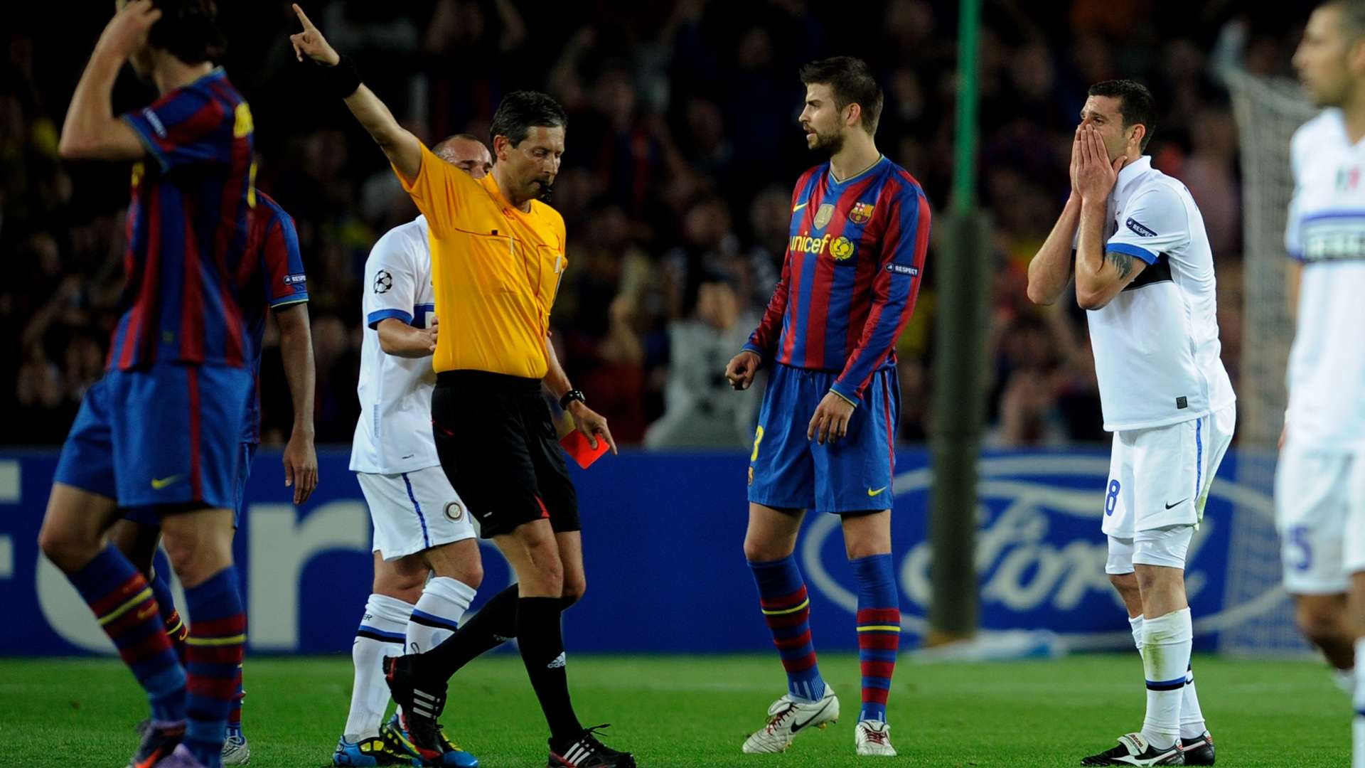 Thiago Motta red card Barcelona Inter 28042010 UCL