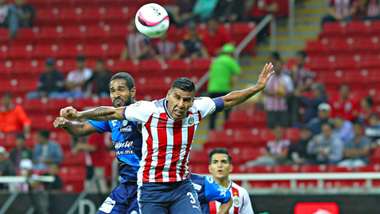 chivas puebla j5 ape2017