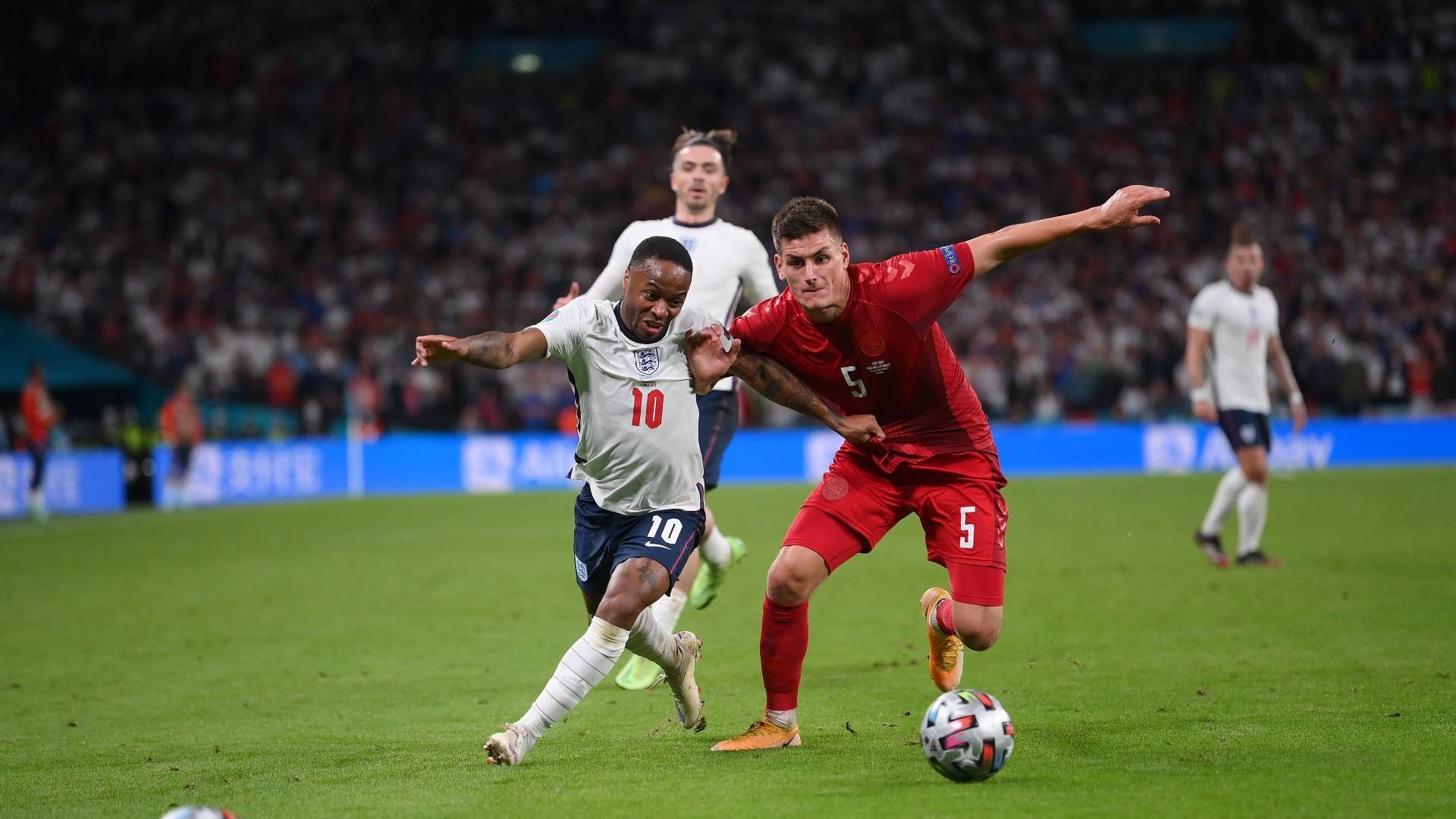 Raheem Sterling Joakim Maehle England Dänemark 08072021