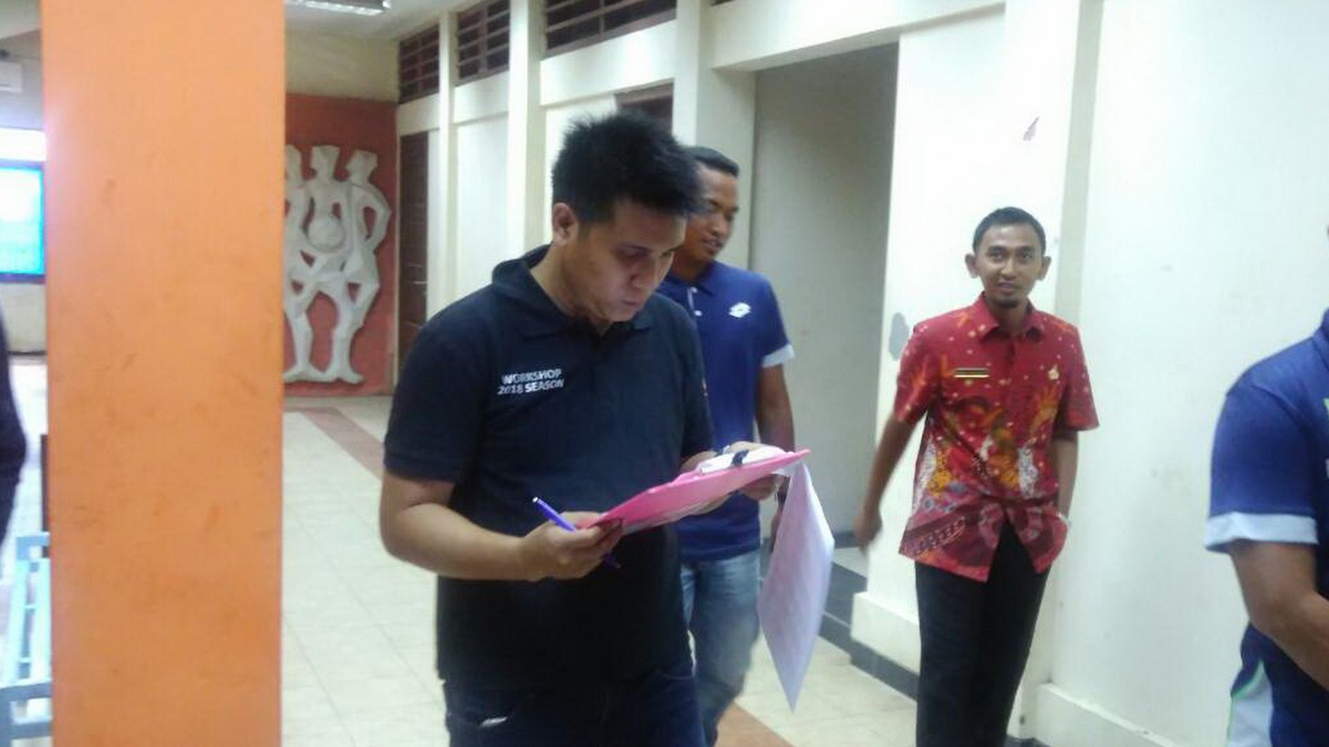 Barry Timothy verifikasi Stadion Surajaya