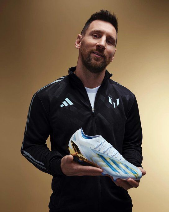 messi botines argentina 2023