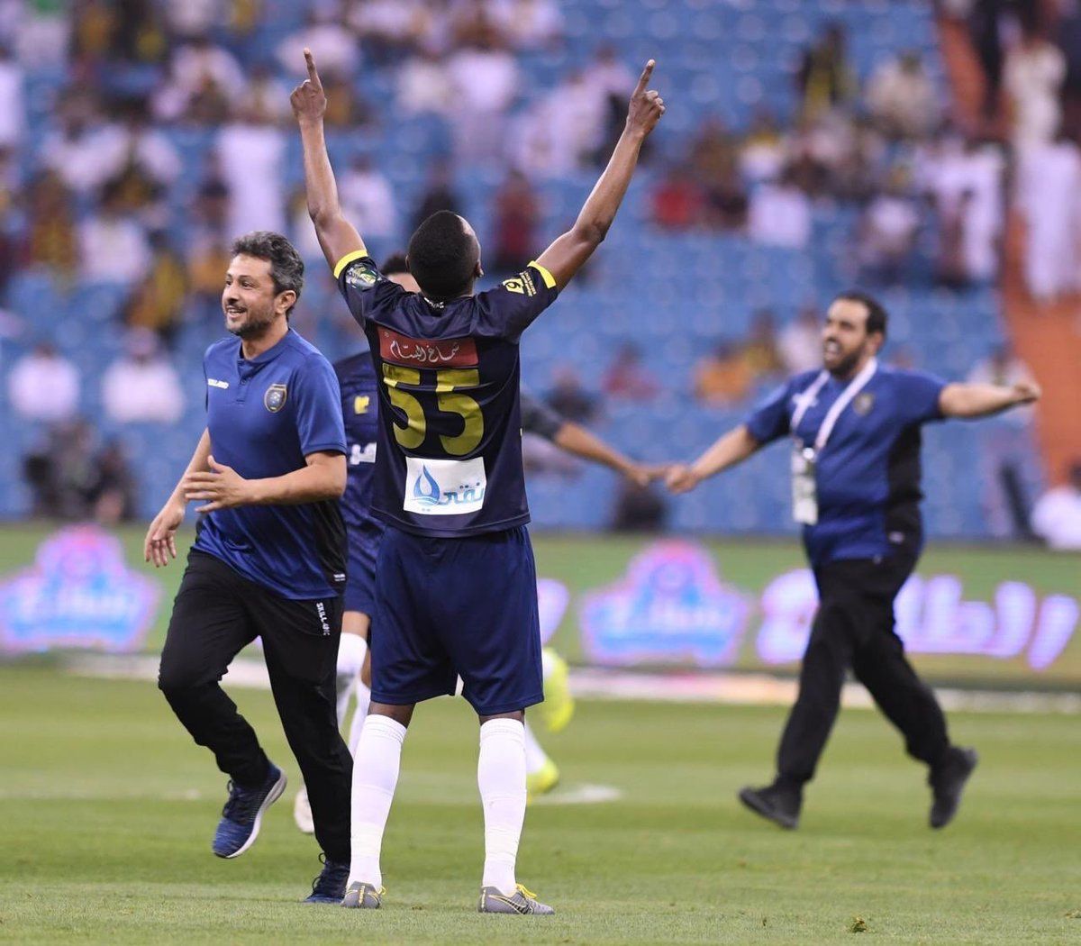 ساندرو مانويل - التعاون