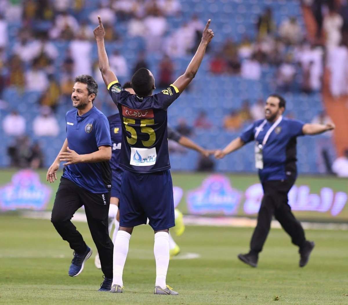 ساندرو مانويل - التعاون