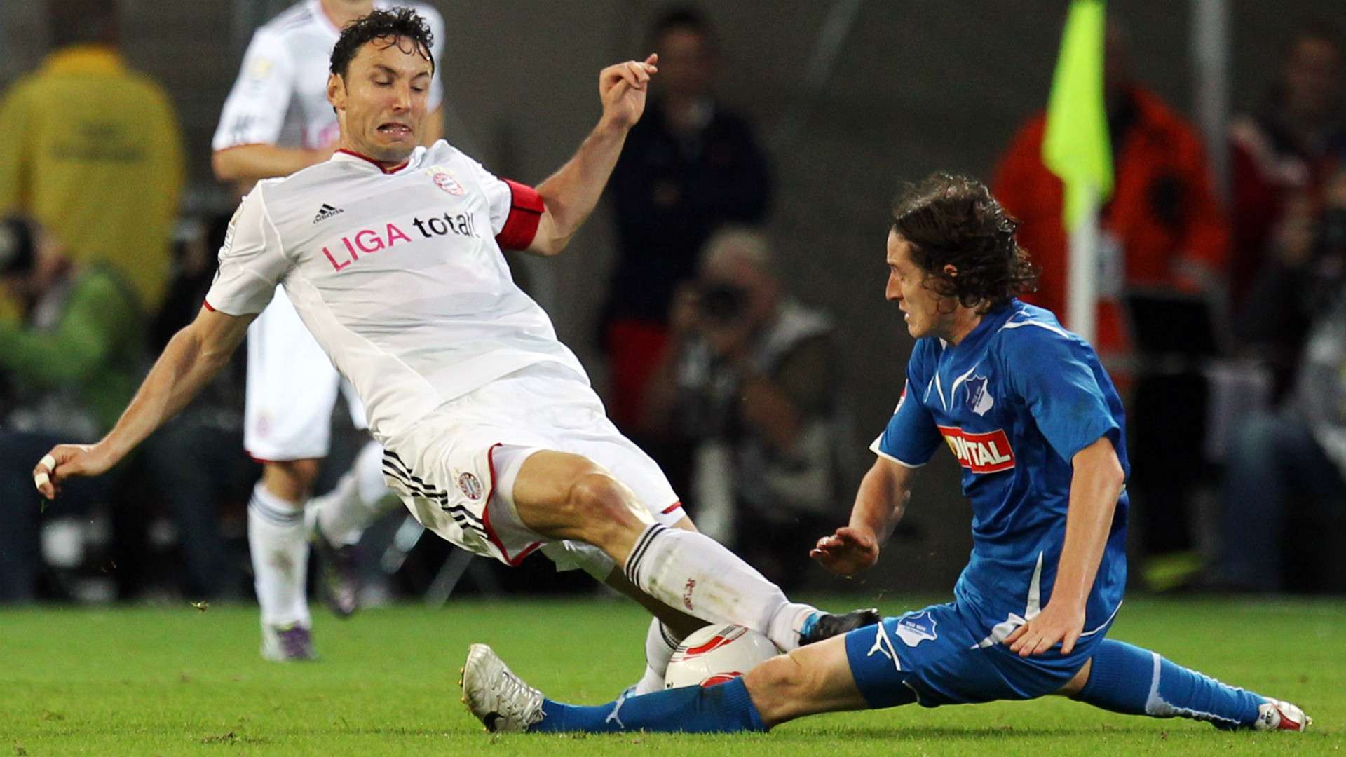 Mark Van Bommel Bayern Munich