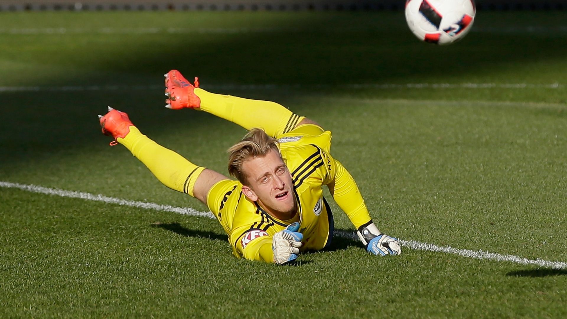 Lawrence Thomas Melbourne Victory v Atletico Madrid Friendly 31072016