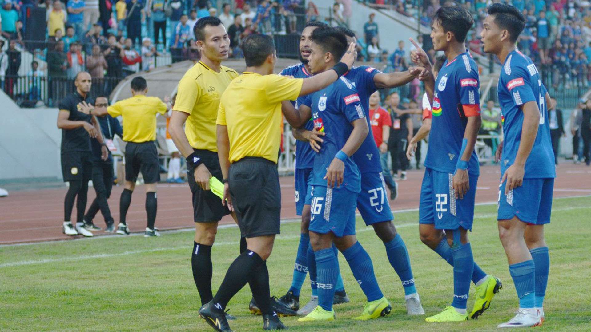 PSIS Protes Wasit