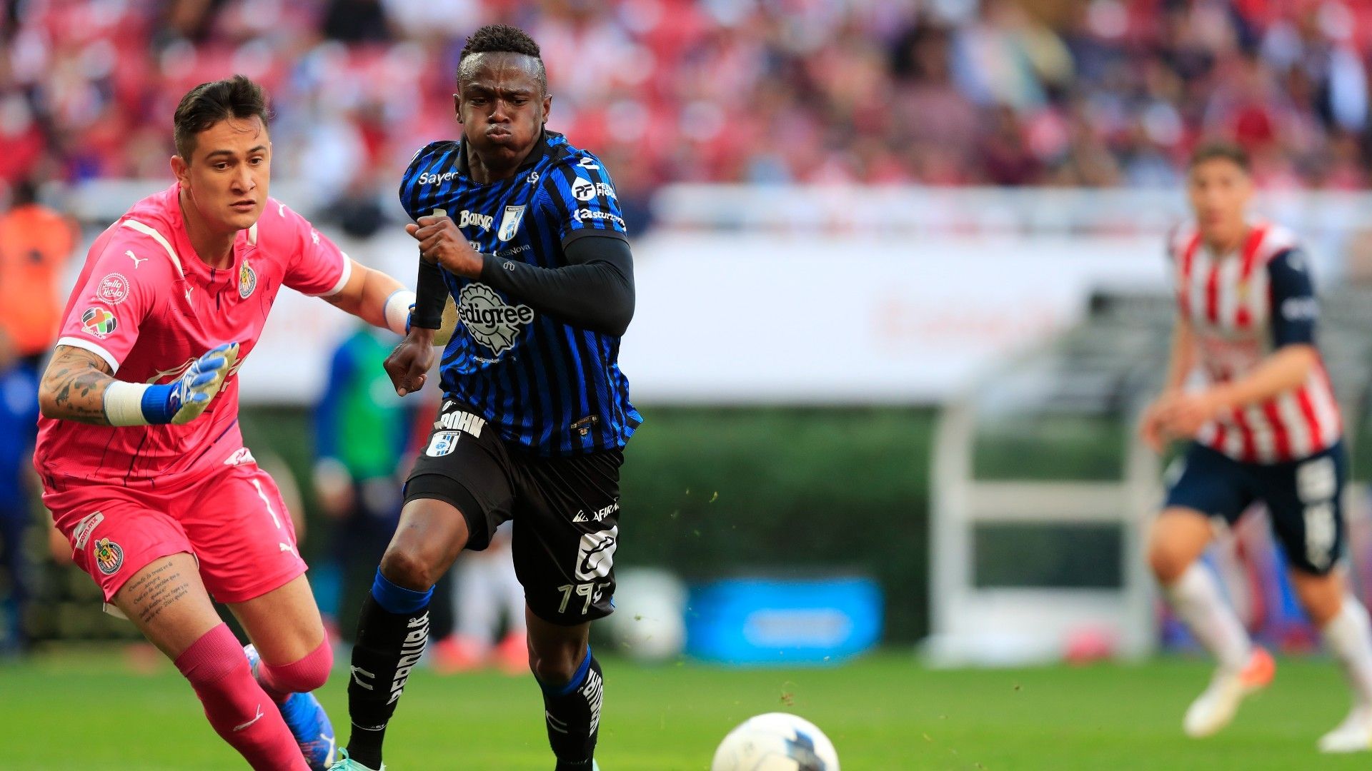 Raúl Gudiño José Angulo Chivas Querétaro Clausura 2022