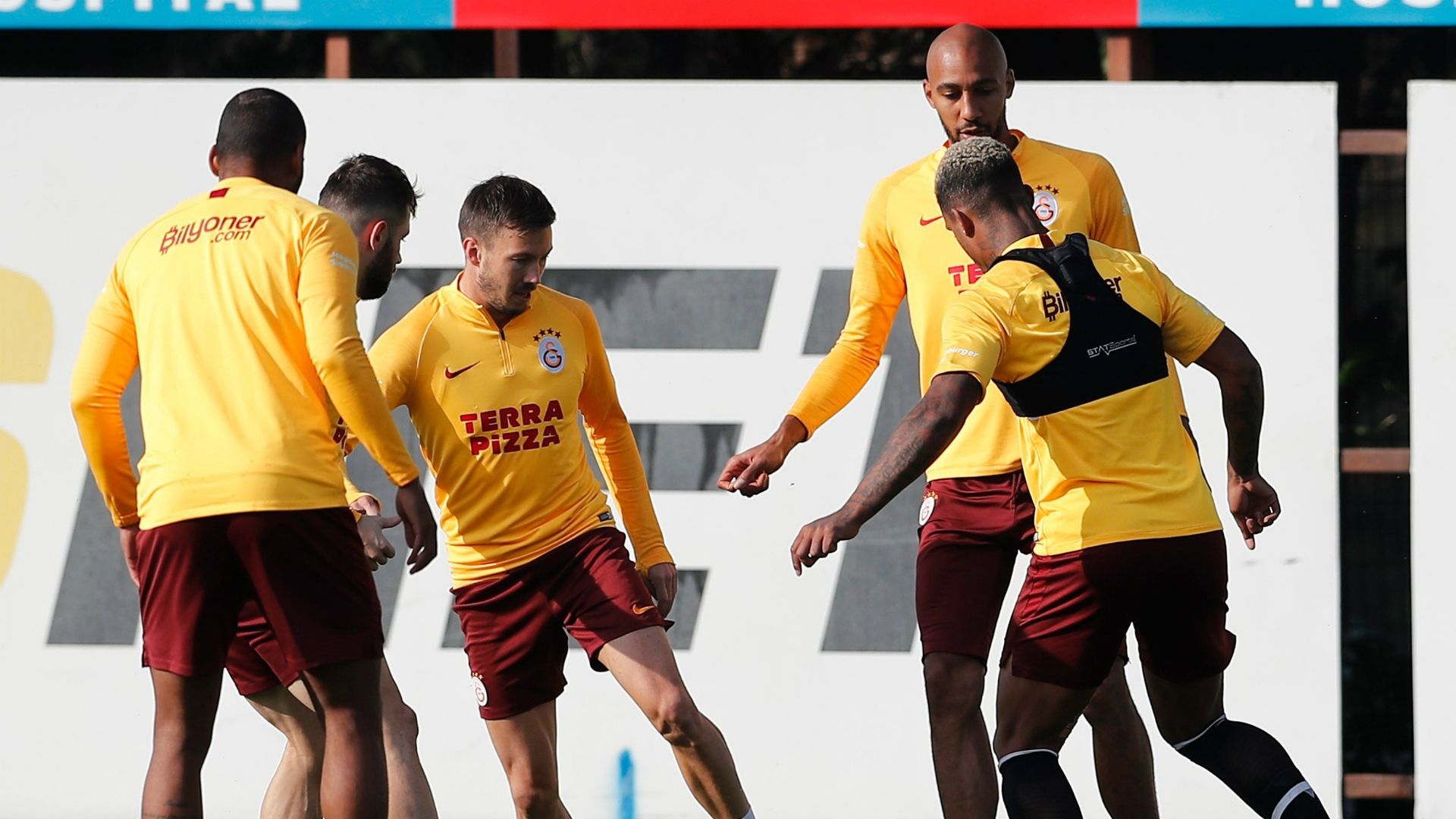 Mario Lemina Nzonzi Linnes Galatasaray 11202019