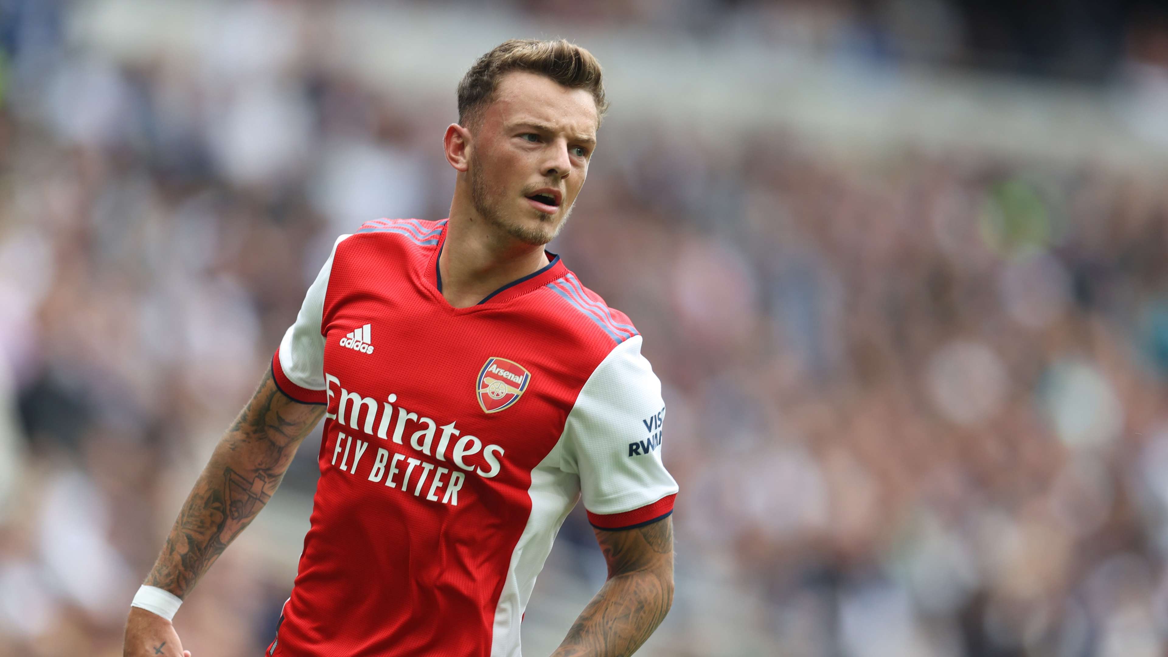 Ben White d'Arsenal pendant le match amical de pré-saison entre Tottenham Hotspur et Arsenal au stade Tottenham Hotspur le 08 août 2021 à Londres, Angleterre.