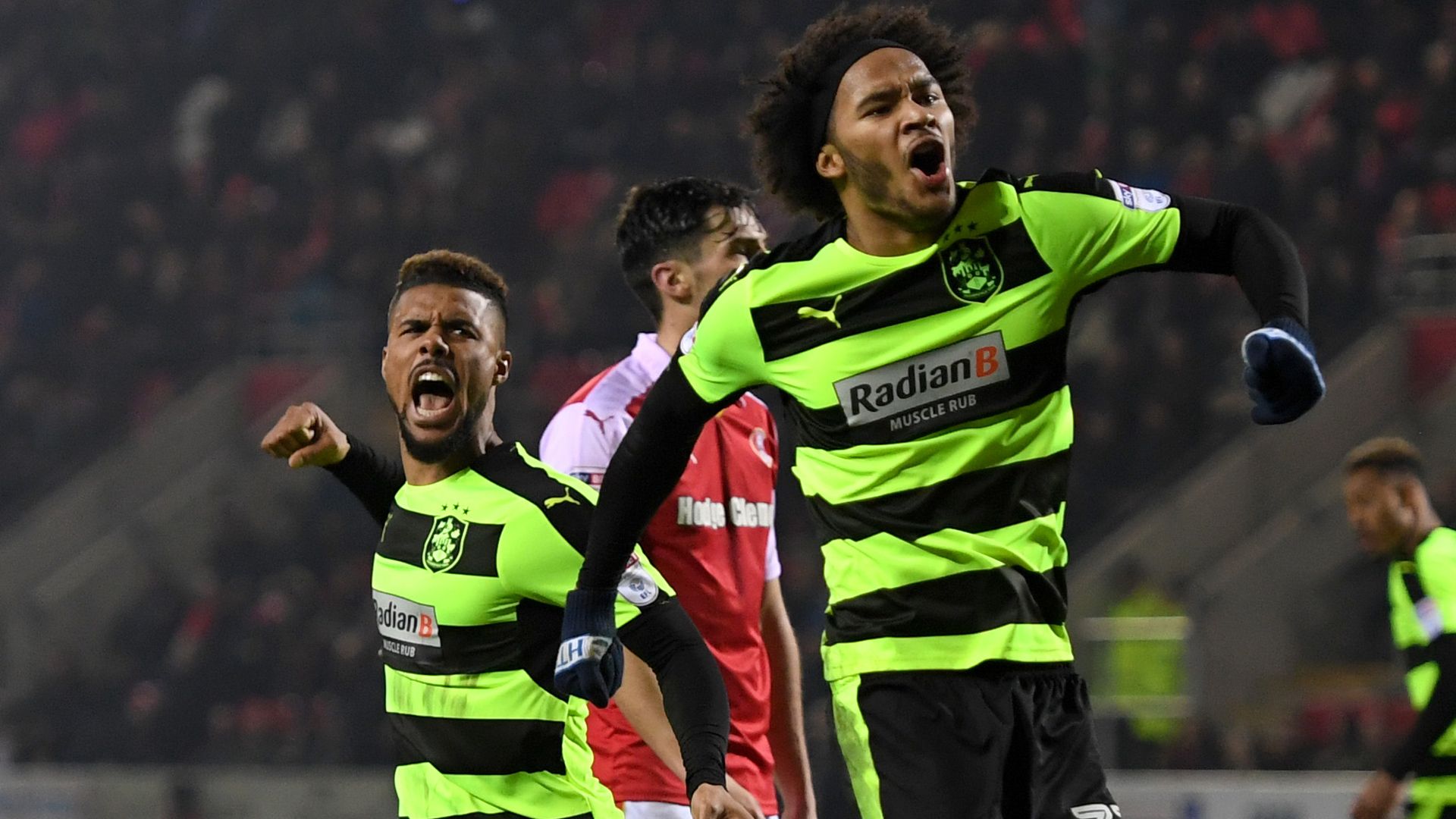 Izzy Brown, Huddersfield, 25072017