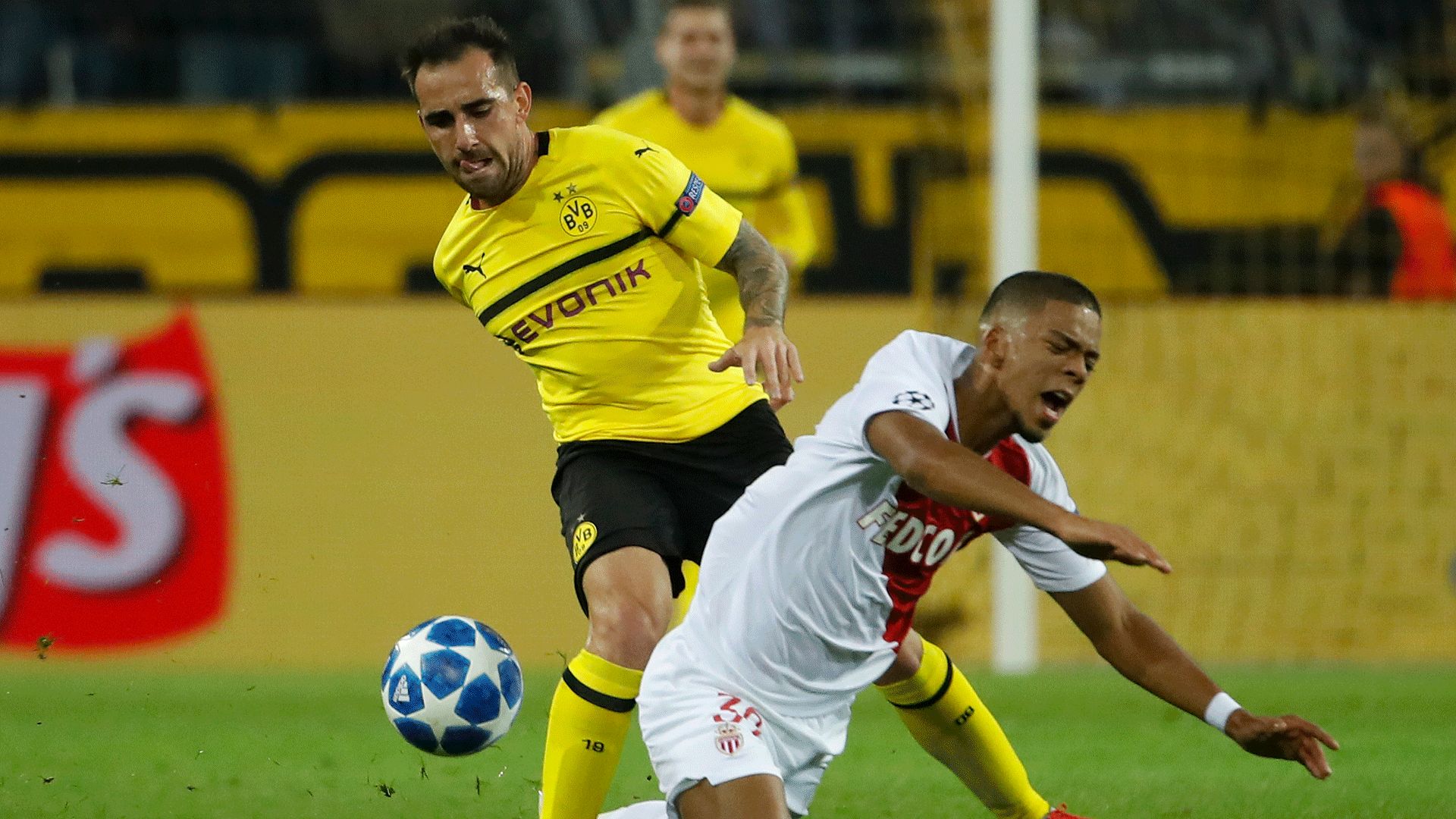 Paco Alcacer Borussia Dortmund BVB AS Monaco