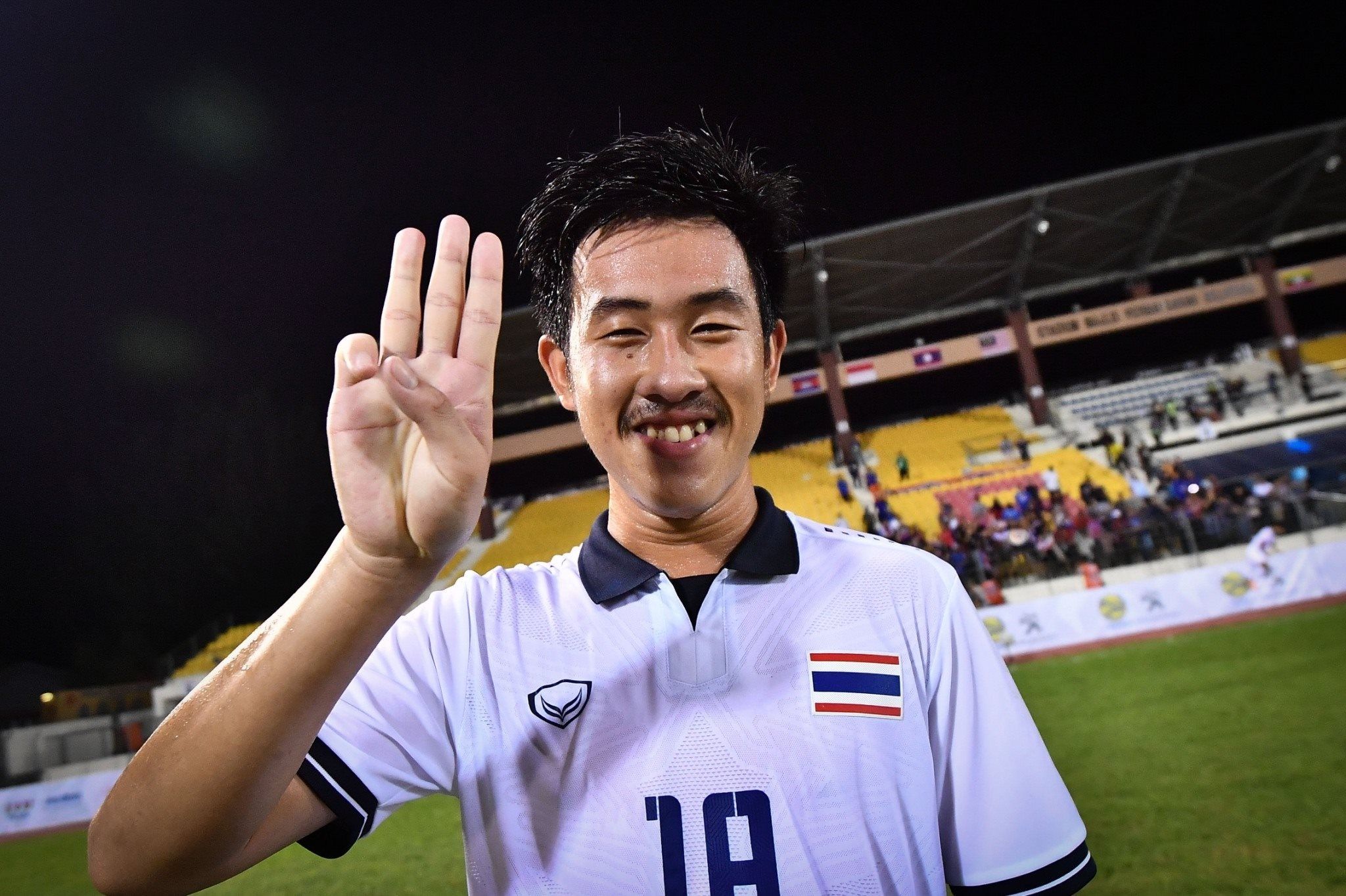 IN PICTURES: ช้างศึกซีเกมส์ปลดล็อคคว้าชัยหืดจับ