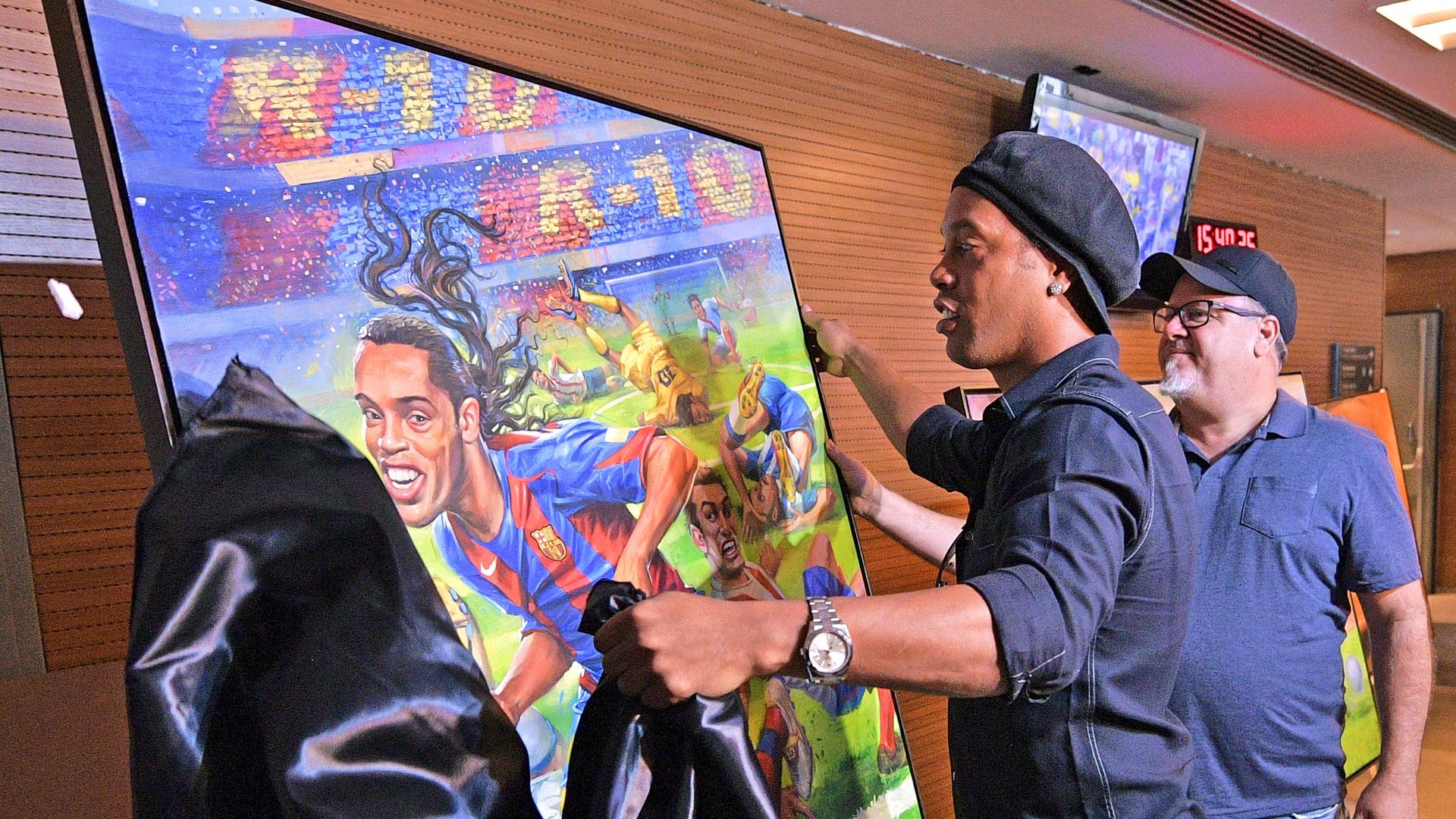 Ronaldinho exhibition 2019