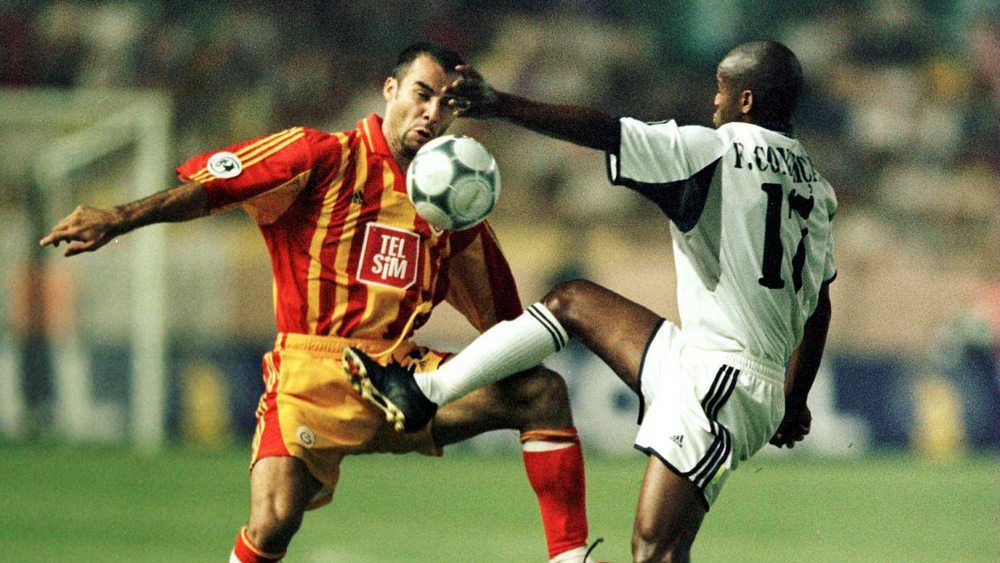 ARCHIVE: Bulent Akin (Galatasaray) - Flavio Conceicao (Real Madrid), UEFA Super Cup Final 2000