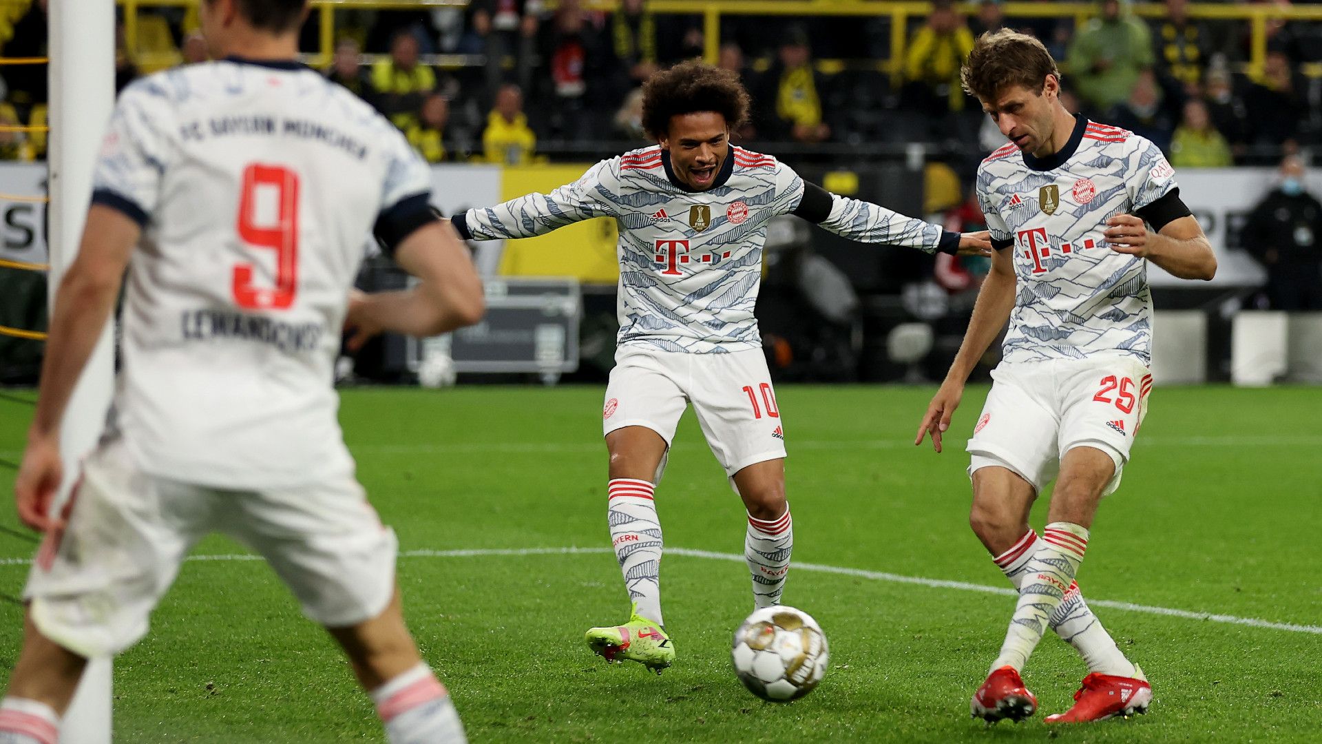 LEROY SANE BAYERN MÜNCHEN SUPERCUP 17082021