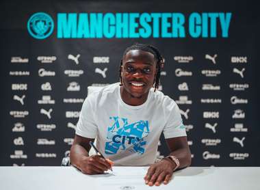 Jeremy Doku Man City